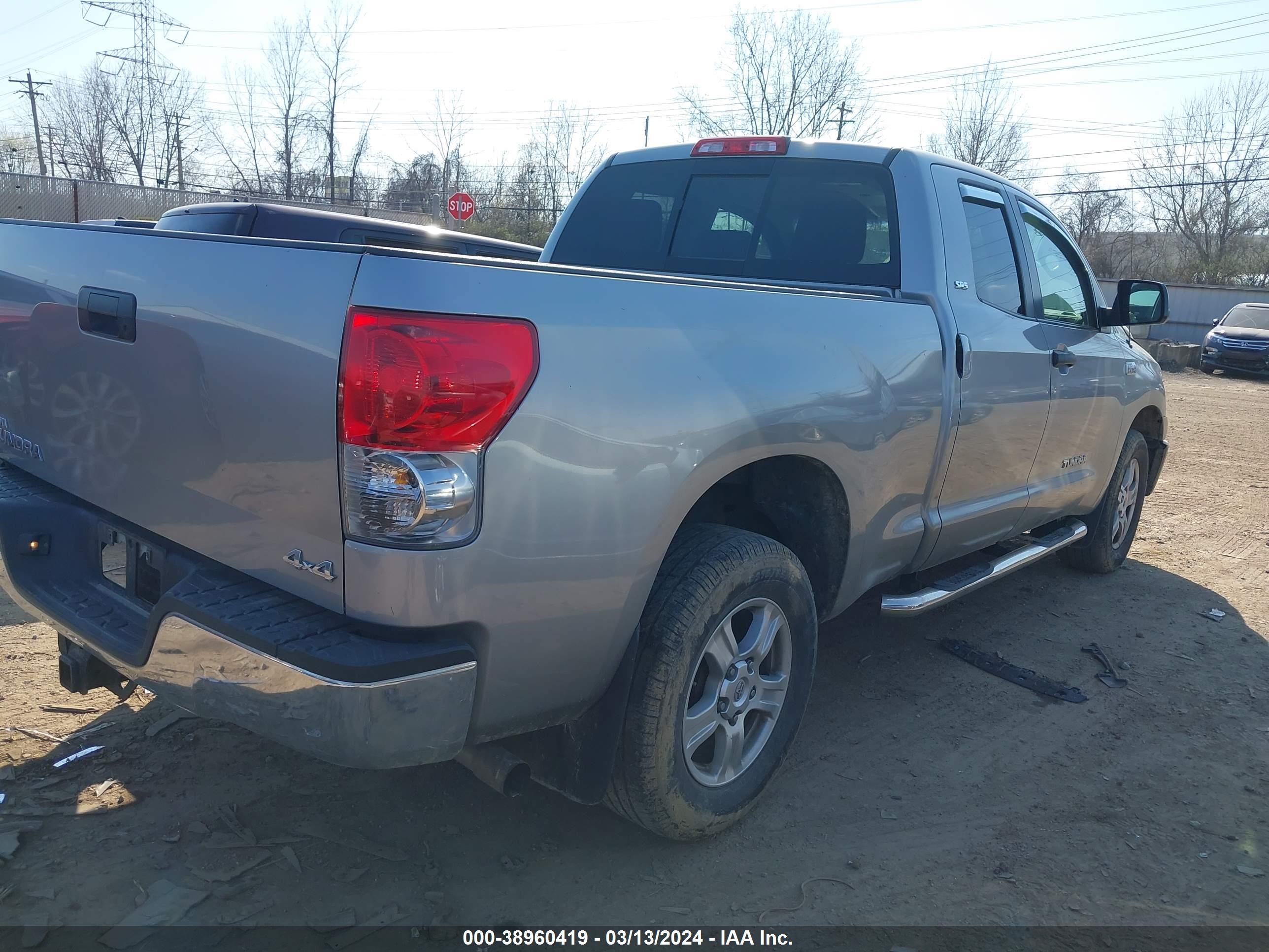 Photo 3 VIN: 5TBBV54147S454844 - TOYOTA TUNDRA 