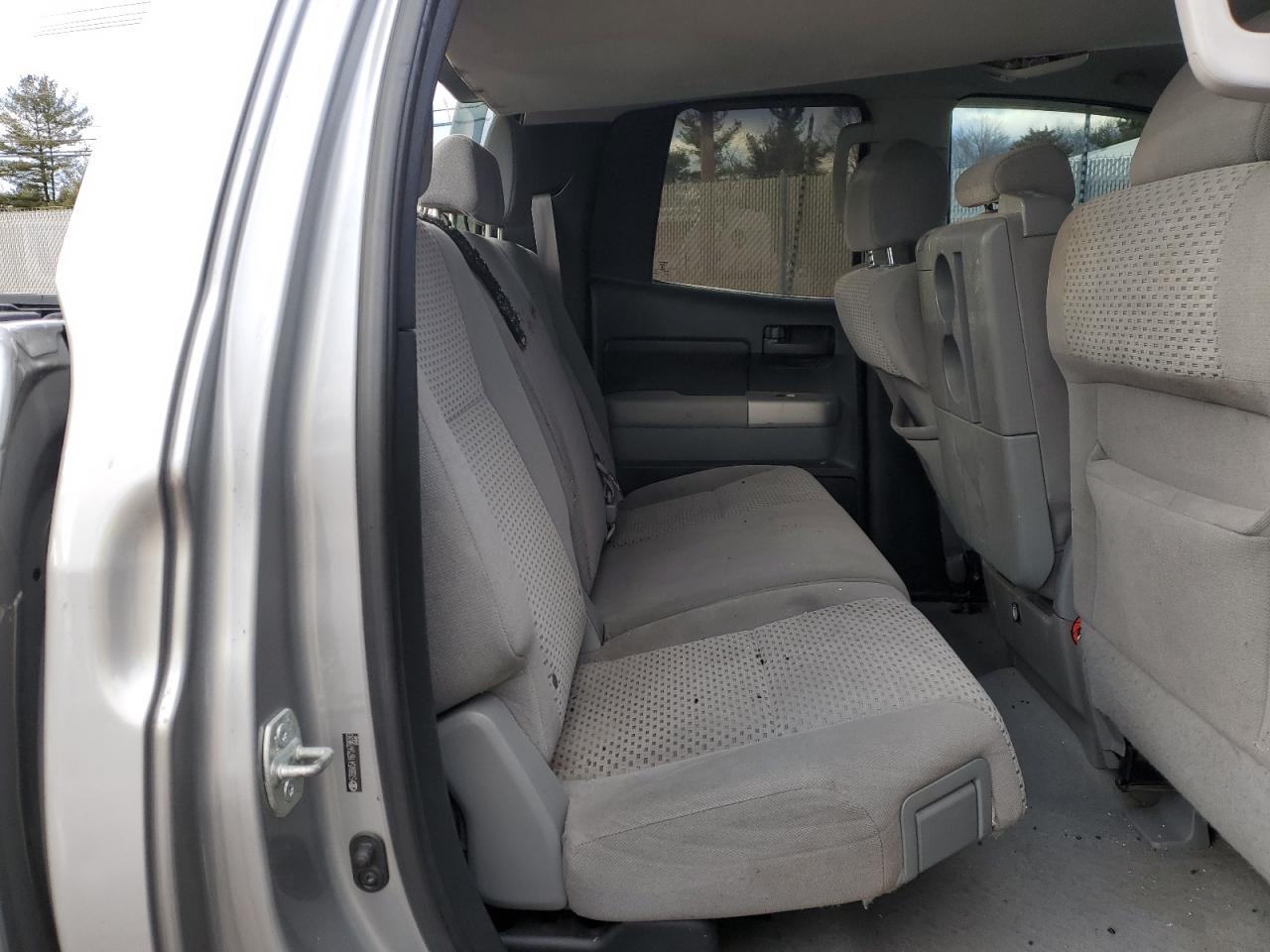 Photo 9 VIN: 5TBBV54187S478693 - TOYOTA TUNDRA 