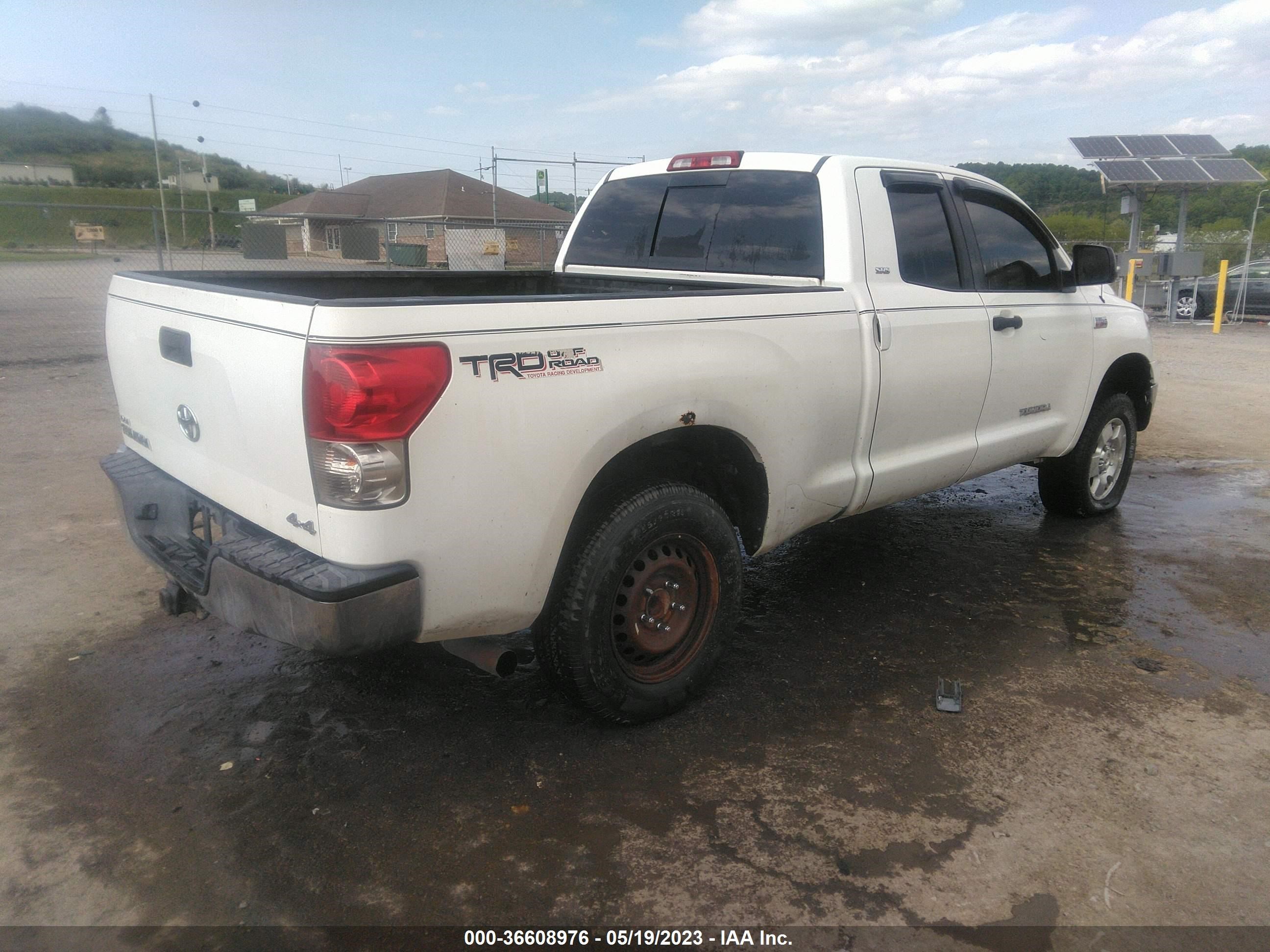 Photo 3 VIN: 5TBBV54197S450837 - TOYOTA TUNDRA 