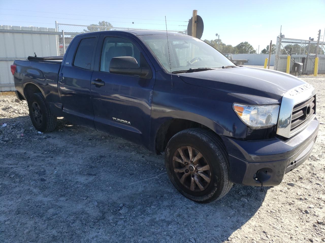 Photo 3 VIN: 5TBBV54197S457299 - TOYOTA TUNDRA 