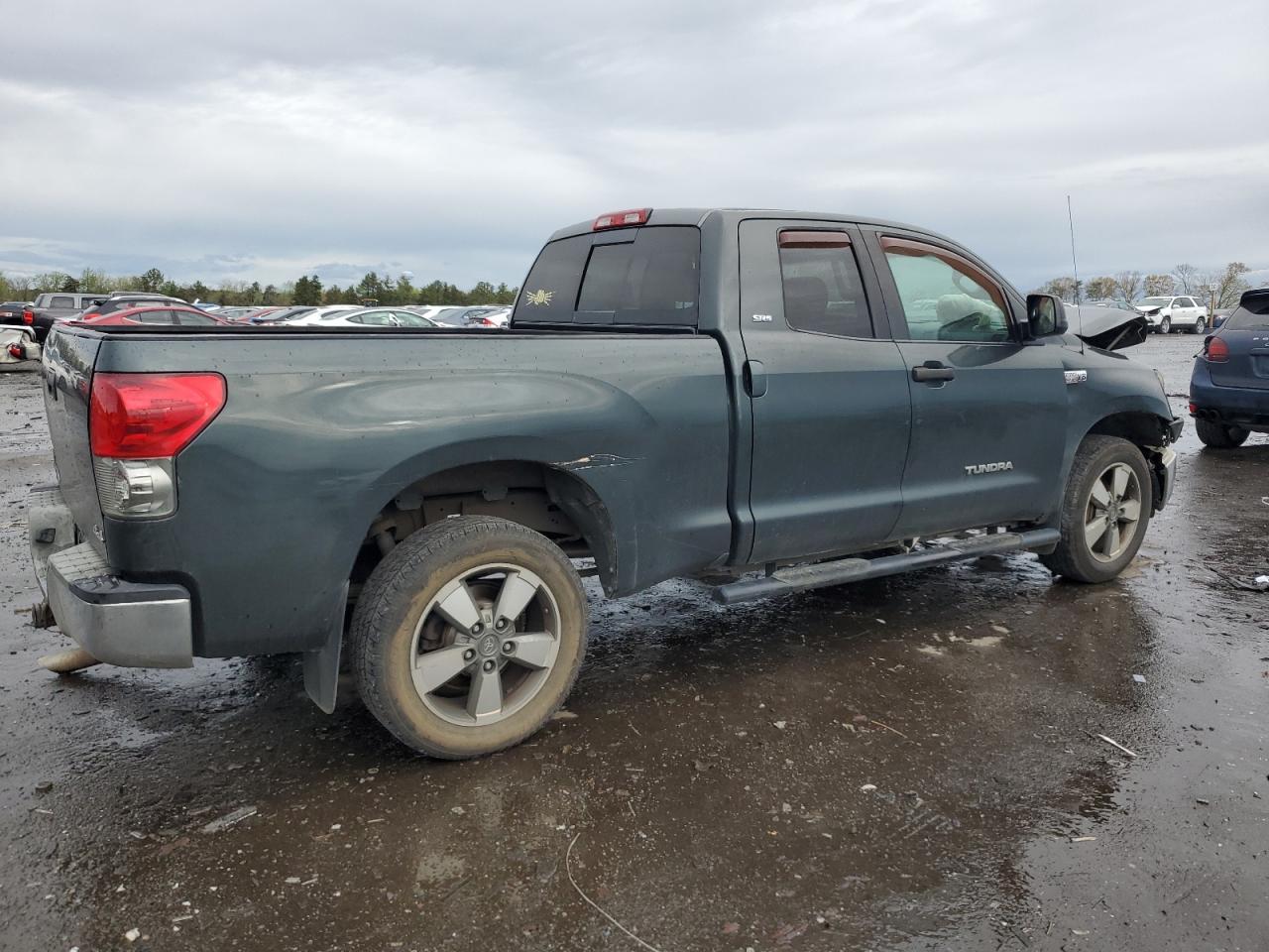 Photo 2 VIN: 5TBBV541X7S452077 - TOYOTA TUNDRA 