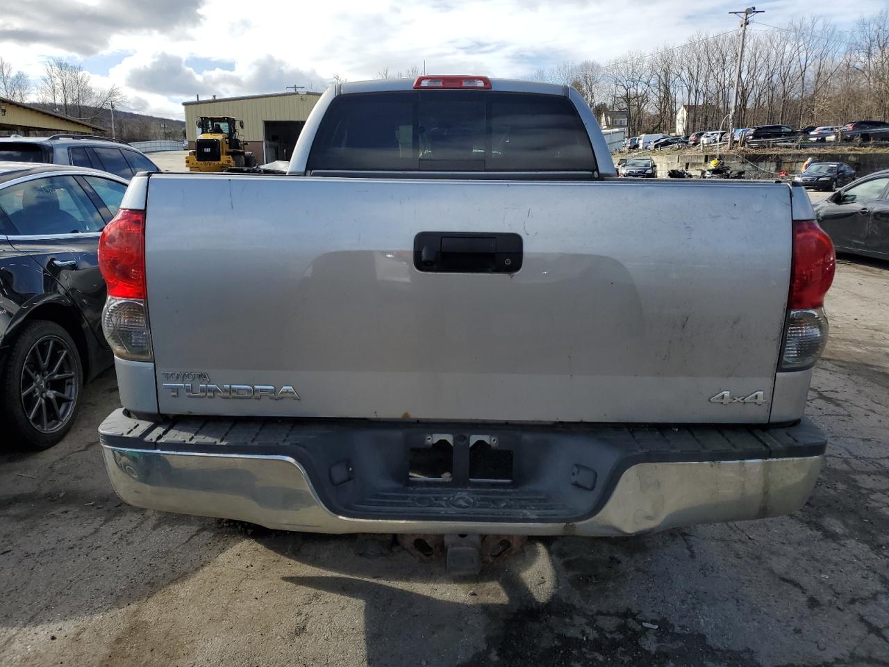 Photo 5 VIN: 5TBBV541X7S466948 - TOYOTA TUNDRA 