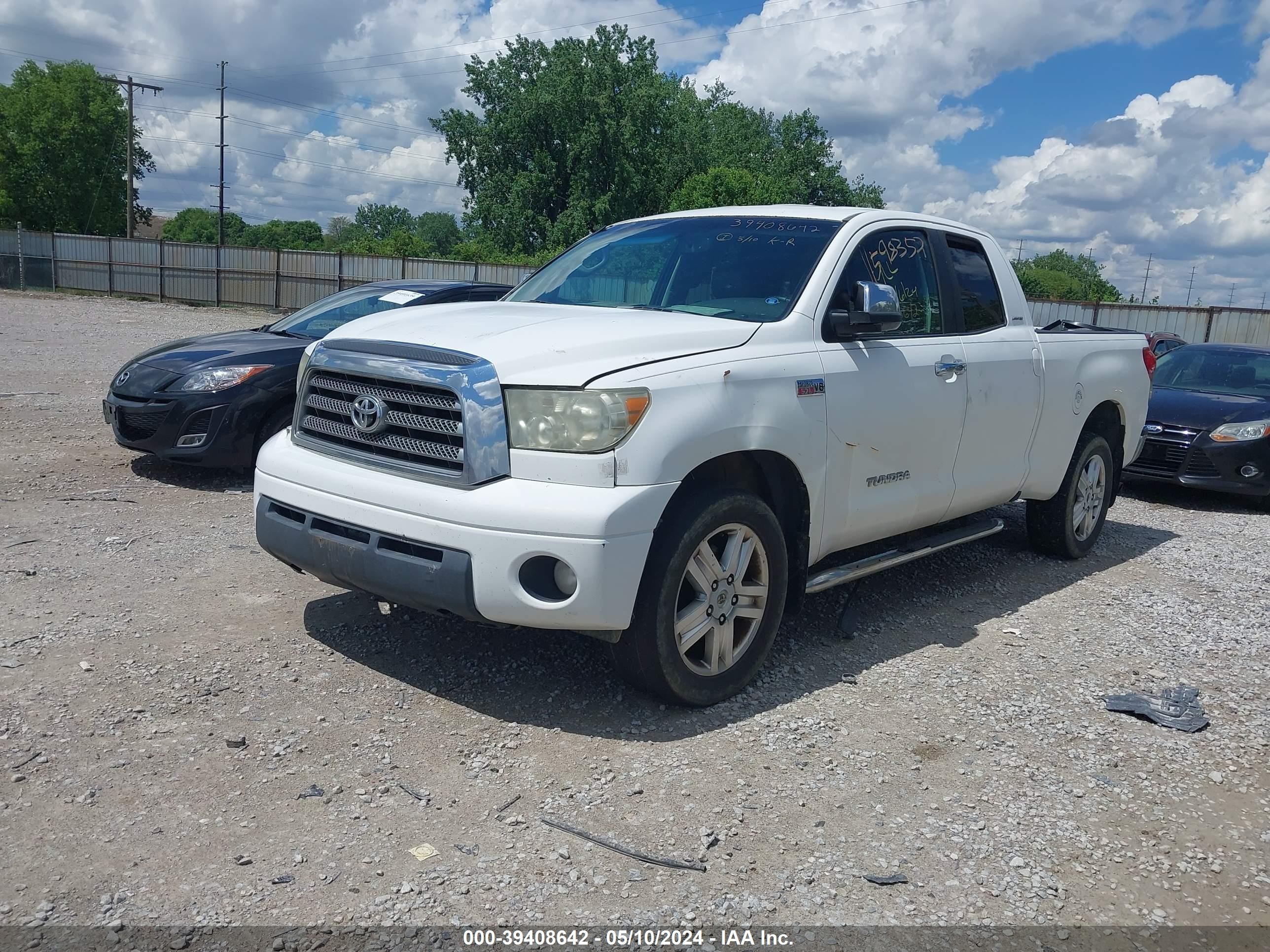 Photo 1 VIN: 5TBBV58127S452732 - TOYOTA TUNDRA 