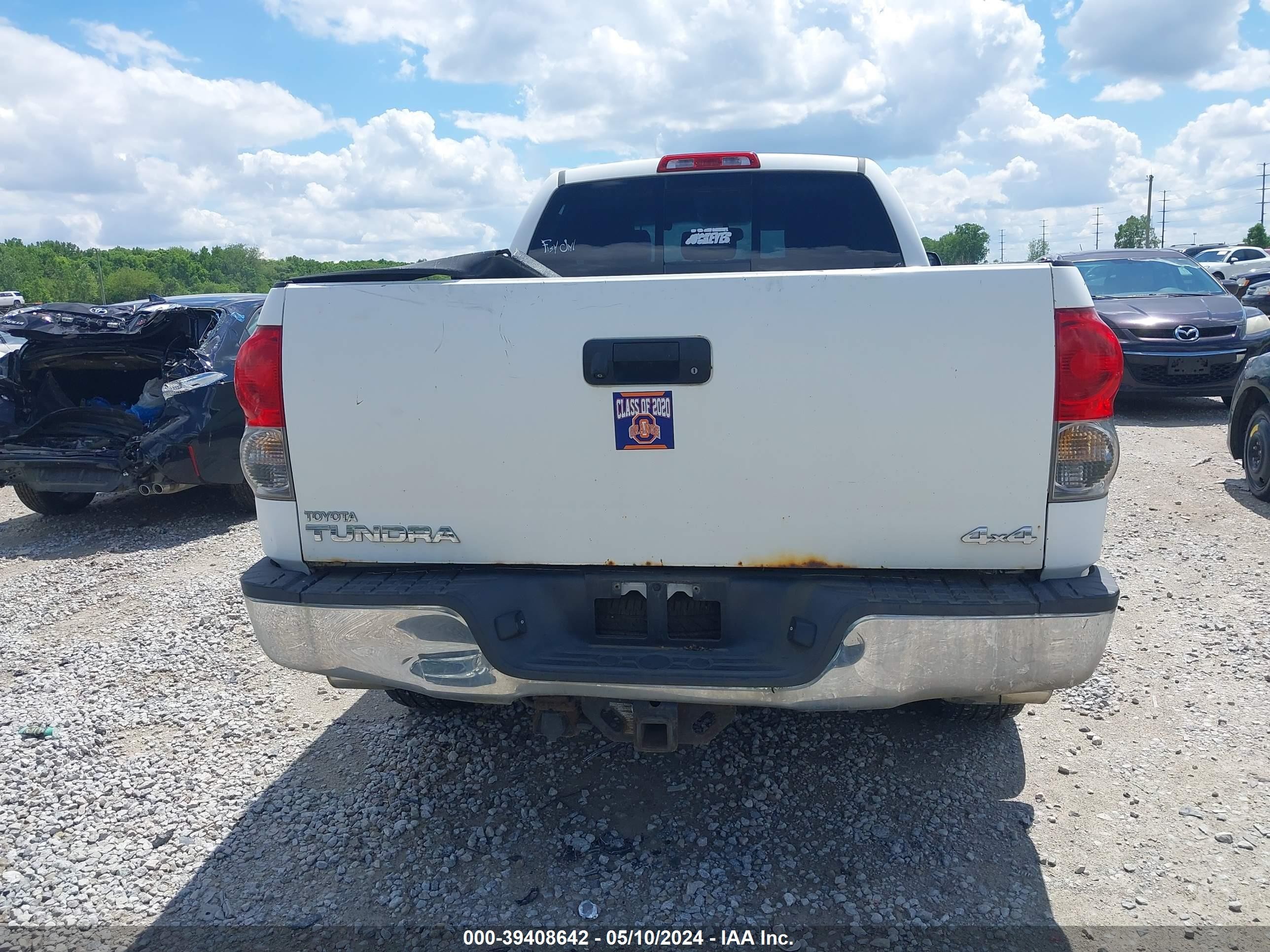 Photo 15 VIN: 5TBBV58127S452732 - TOYOTA TUNDRA 