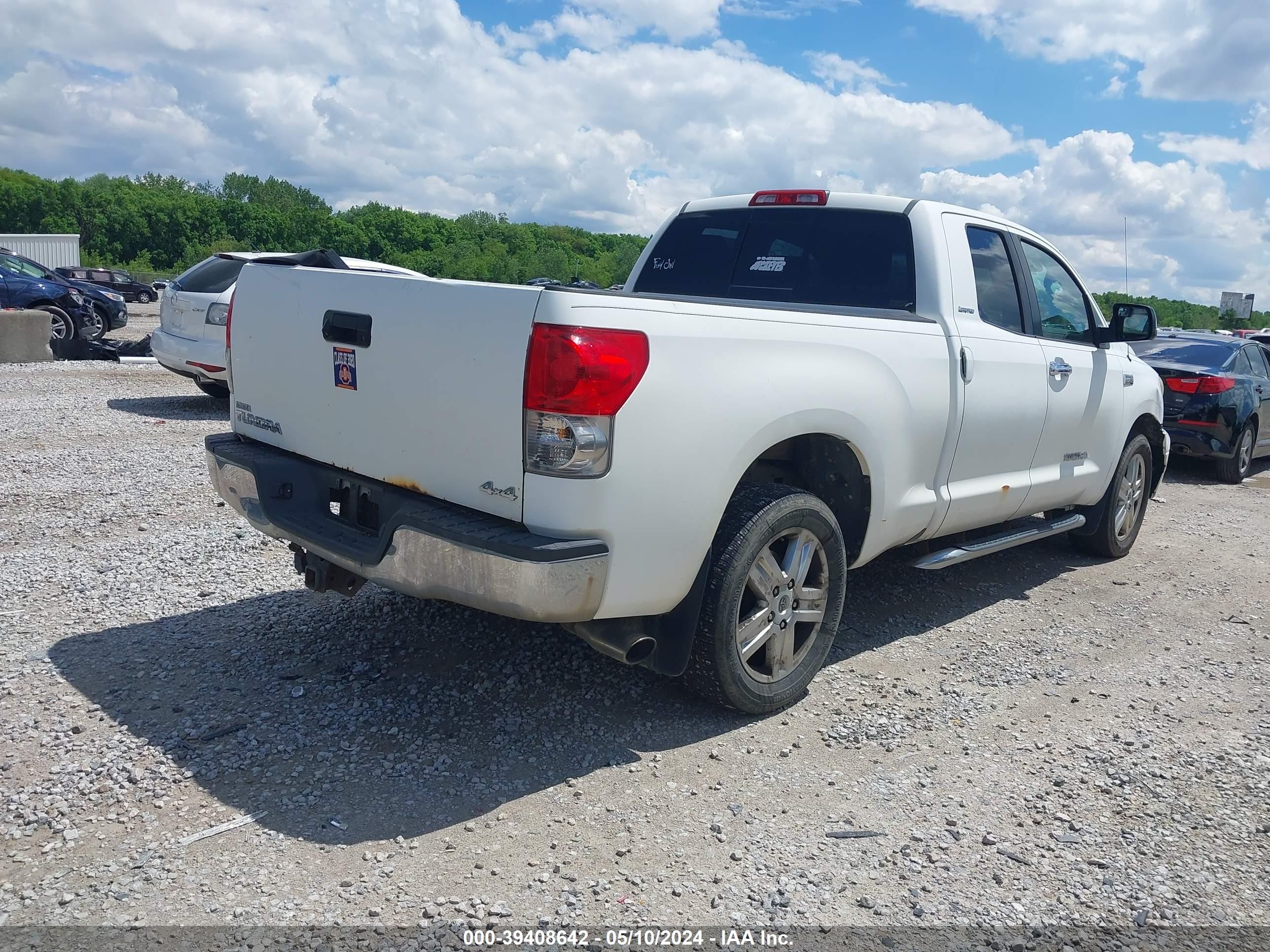 Photo 3 VIN: 5TBBV58127S452732 - TOYOTA TUNDRA 