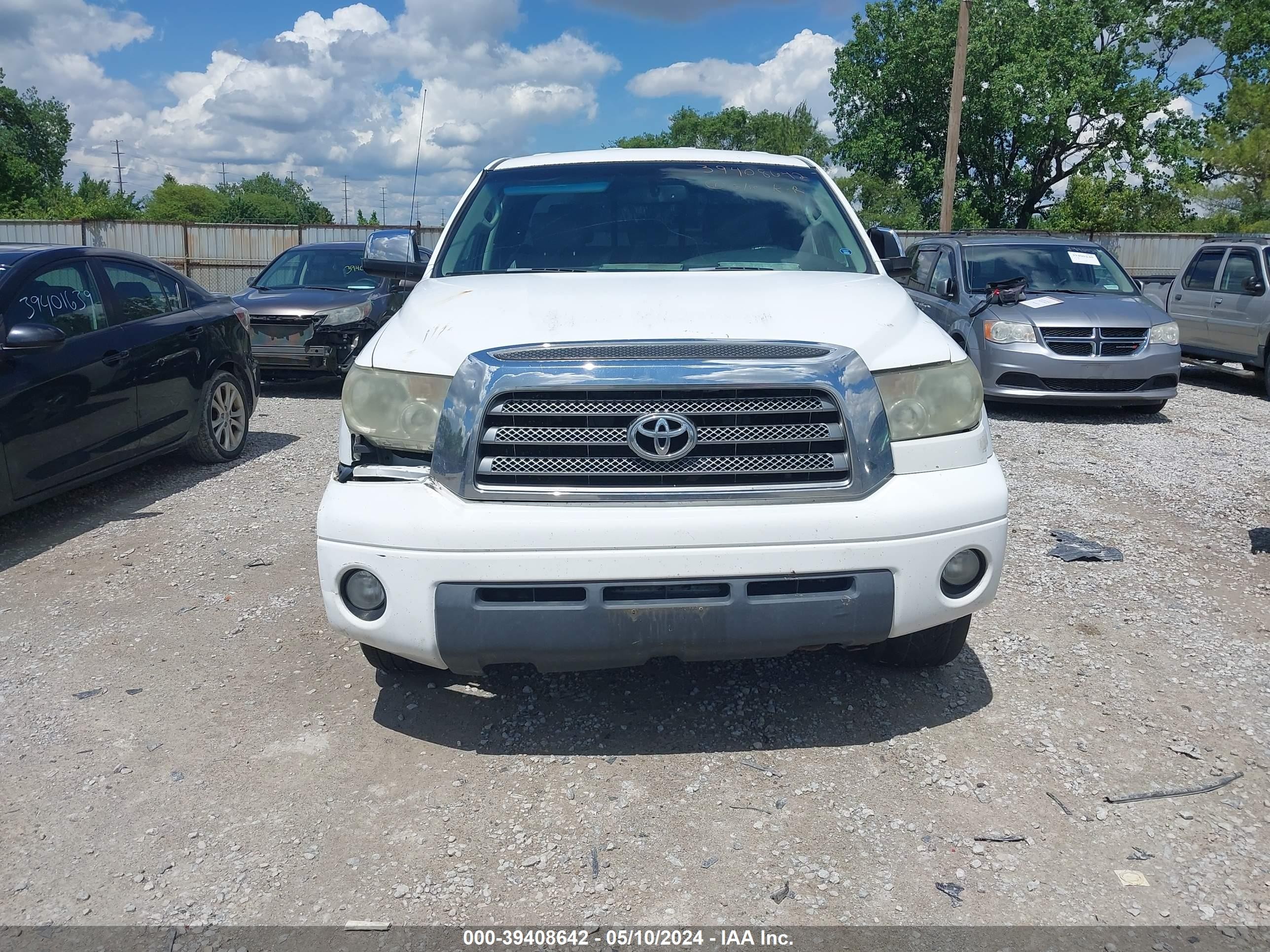 Photo 5 VIN: 5TBBV58127S452732 - TOYOTA TUNDRA 