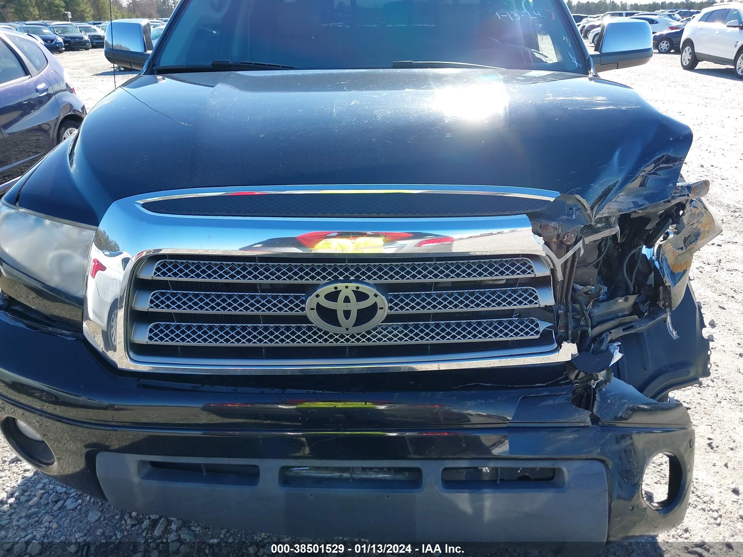 Photo 5 VIN: 5TBBV58178S496825 - TOYOTA TUNDRA 