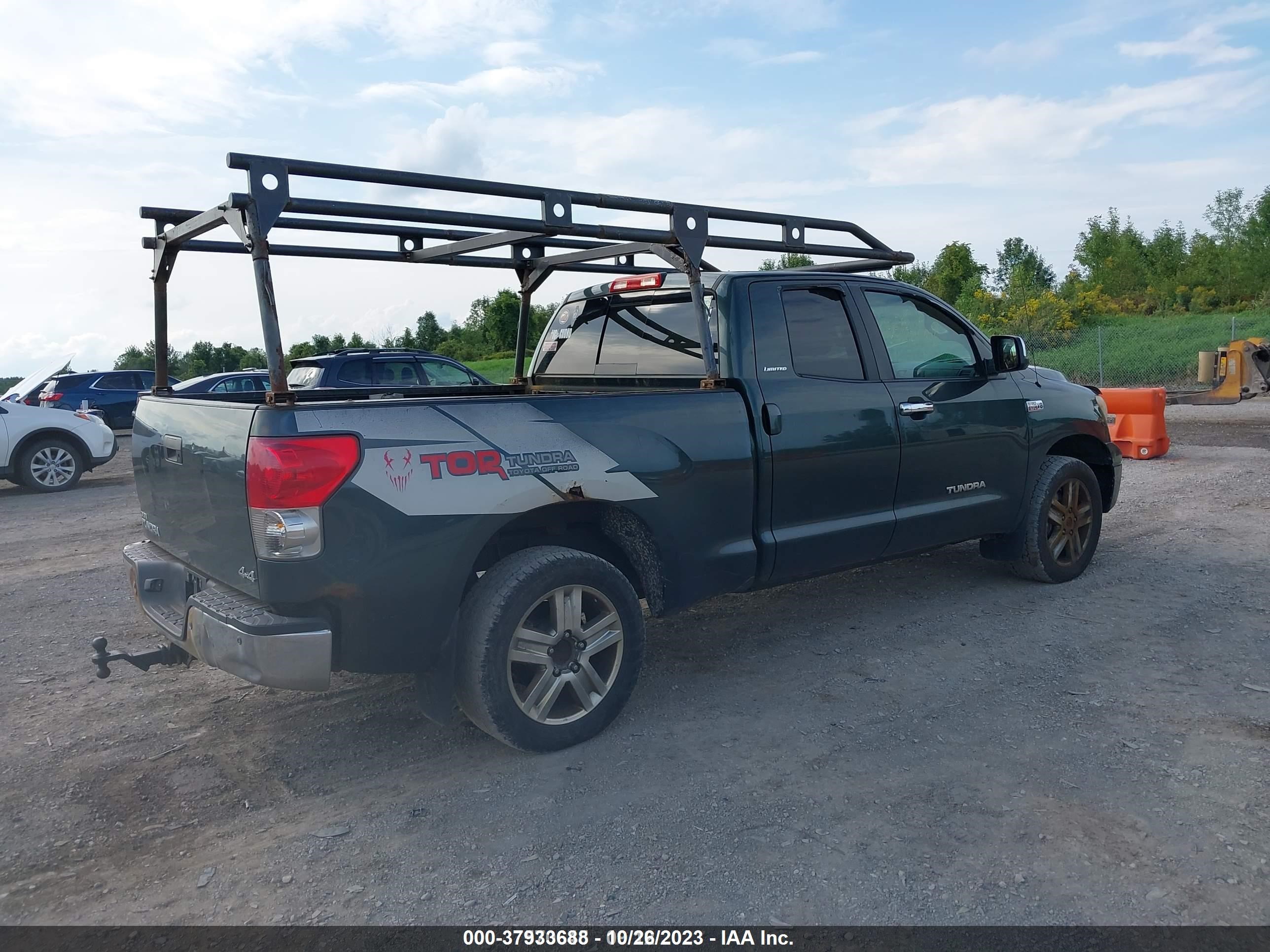 Photo 4 VIN: 5TBBV581X8S519465 - TOYOTA TUNDRA 