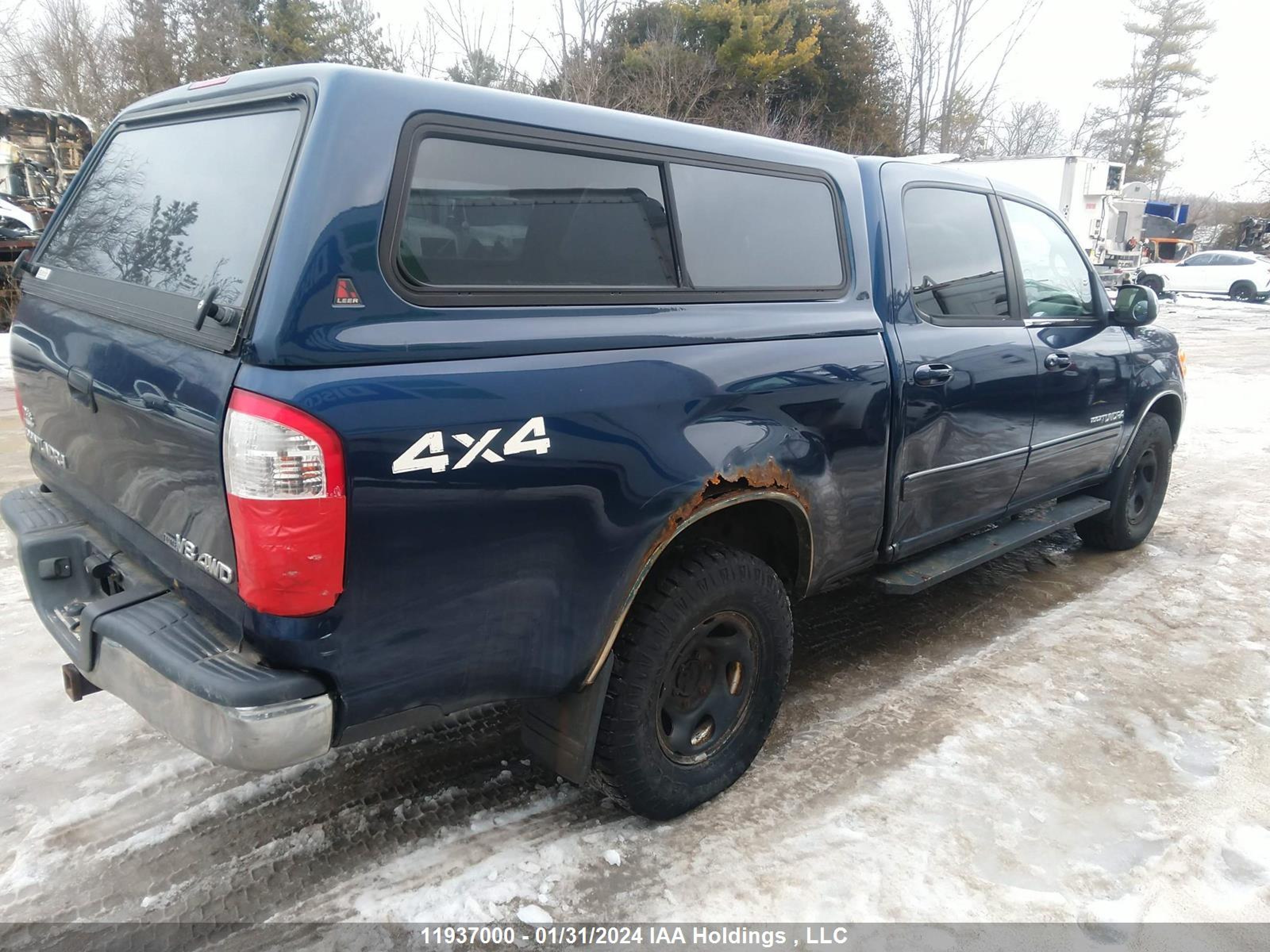 Photo 3 VIN: 5TBDT44104S448754 - TOYOTA TUNDRA 