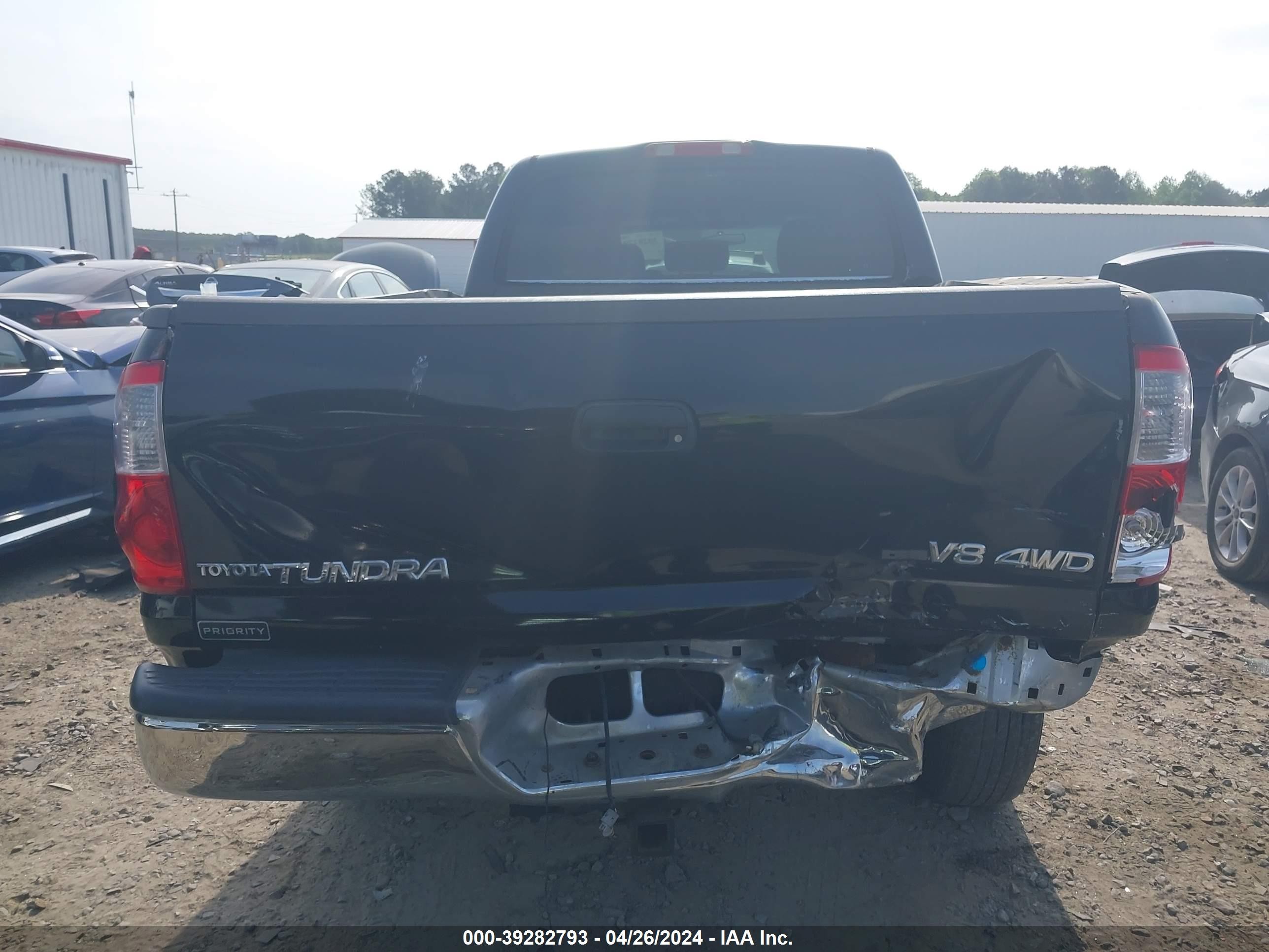 Photo 15 VIN: 5TBDT44115S495521 - TOYOTA TUNDRA 