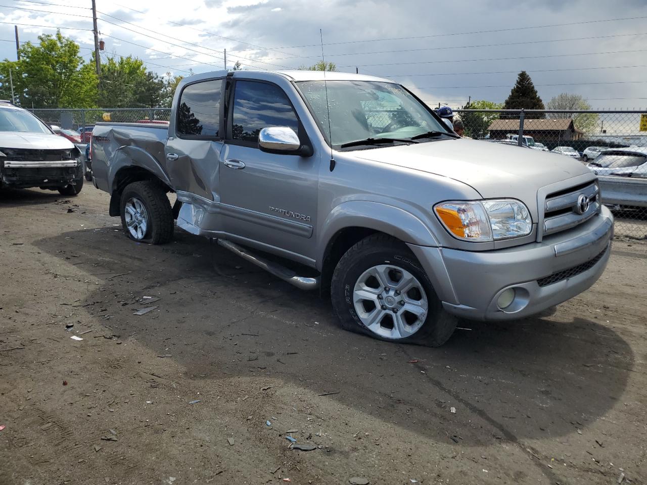 Photo 3 VIN: 5TBDT44116S510956 - TOYOTA TUNDRA 