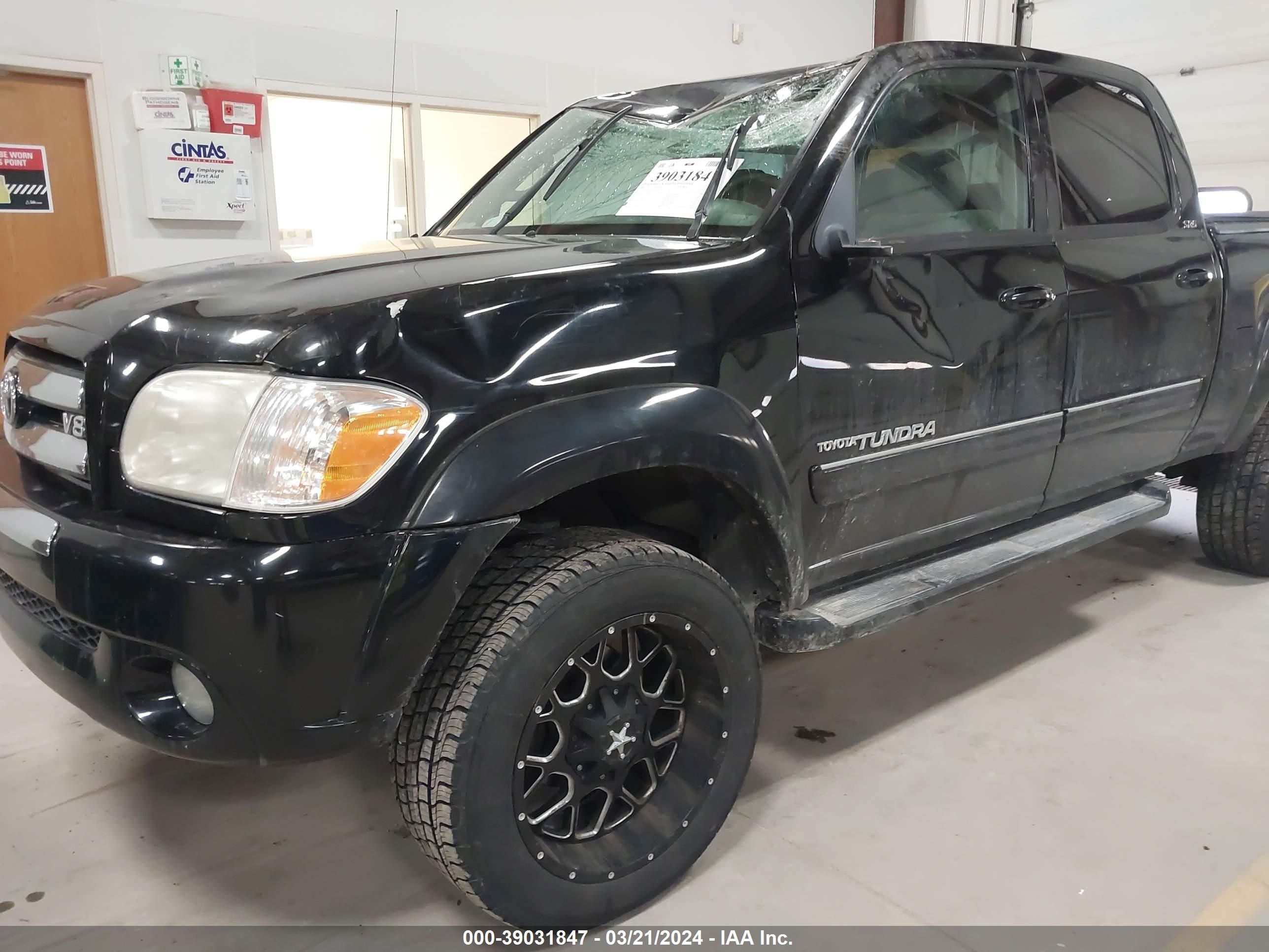 Photo 11 VIN: 5TBDT44125S475018 - TOYOTA TUNDRA 