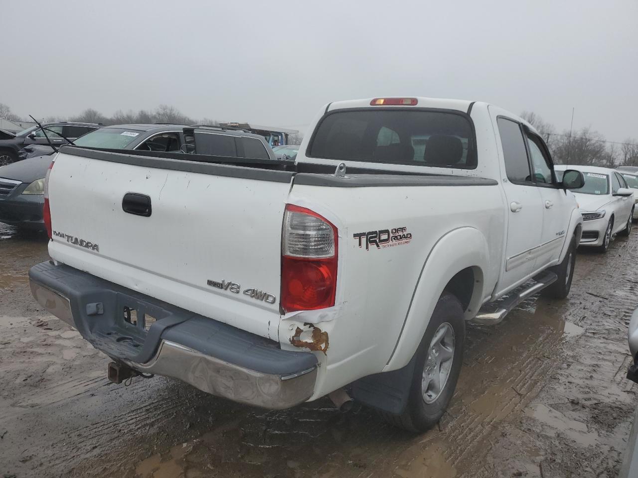 Photo 2 VIN: 5TBDT44134S460767 - TOYOTA TUNDRA 