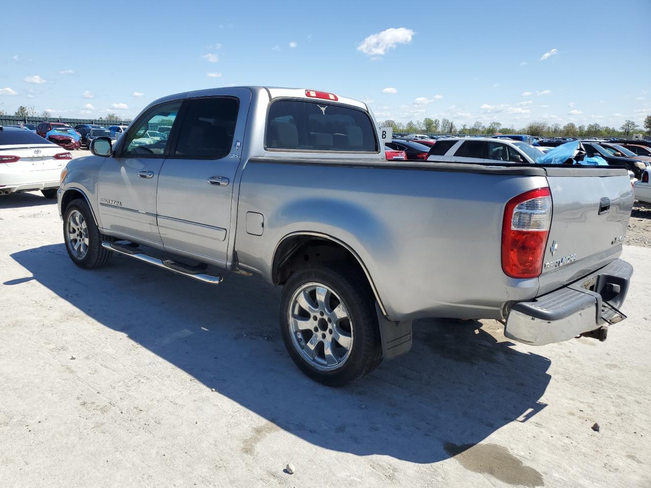 Photo 1 VIN: 5TBDT44145S490037 - TOYOTA TUNDRA 