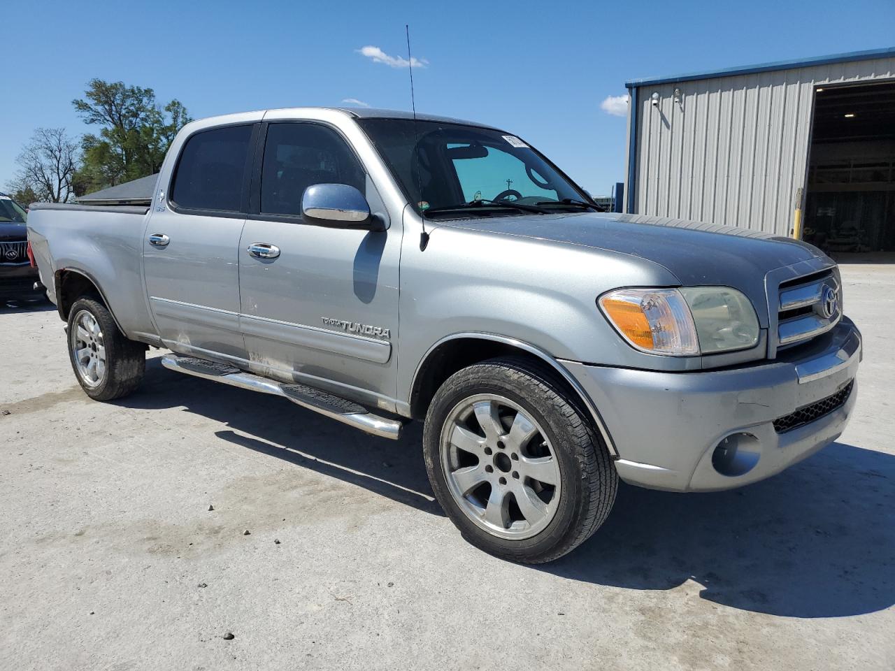 Photo 3 VIN: 5TBDT44145S490037 - TOYOTA TUNDRA 