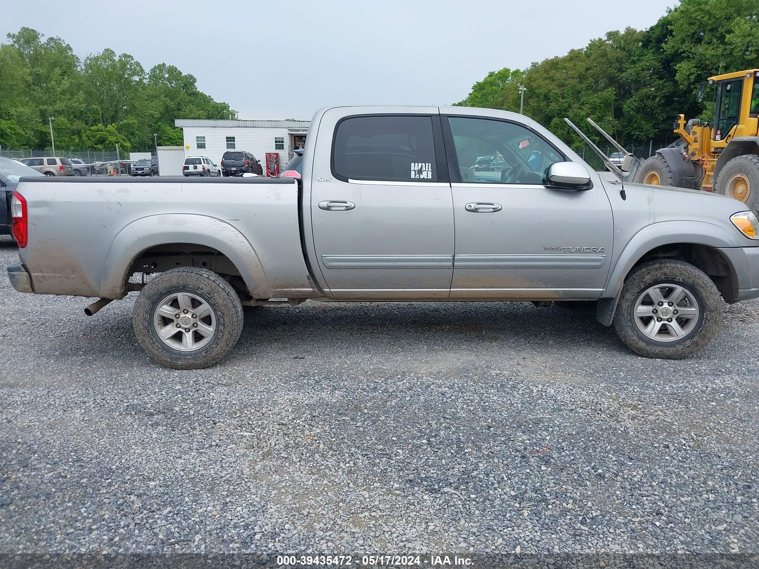 Photo 12 VIN: 5TBDT44165S484210 - TOYOTA TUNDRA 