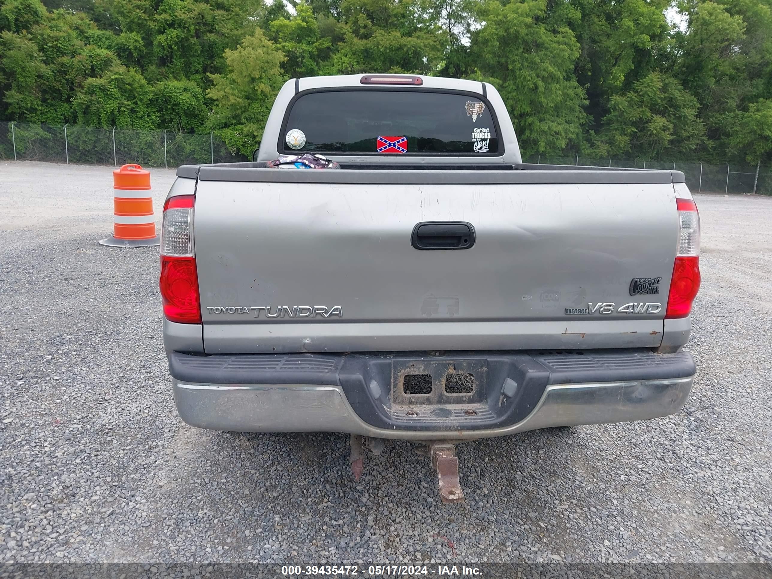 Photo 15 VIN: 5TBDT44165S484210 - TOYOTA TUNDRA 