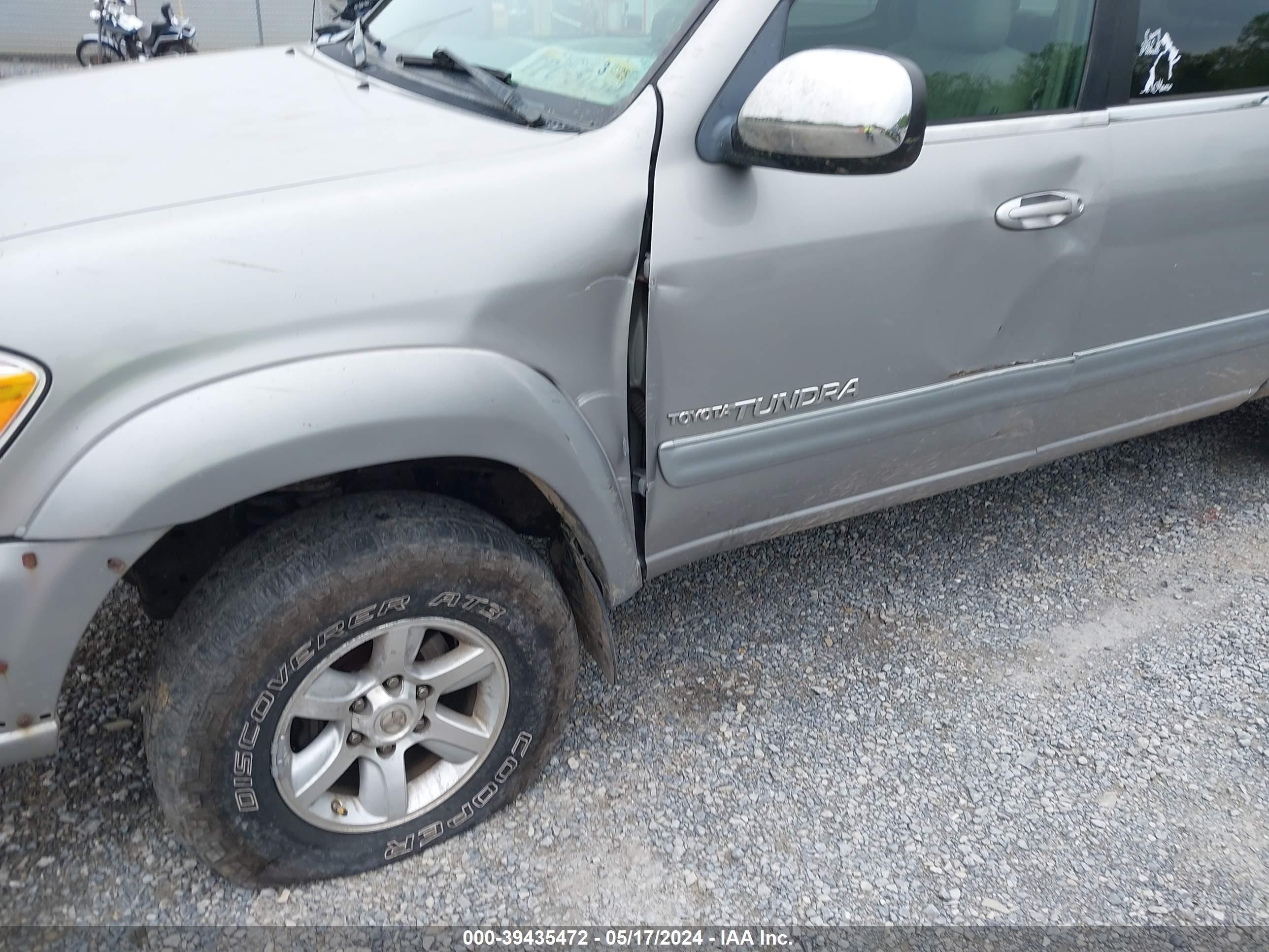 Photo 5 VIN: 5TBDT44165S484210 - TOYOTA TUNDRA 