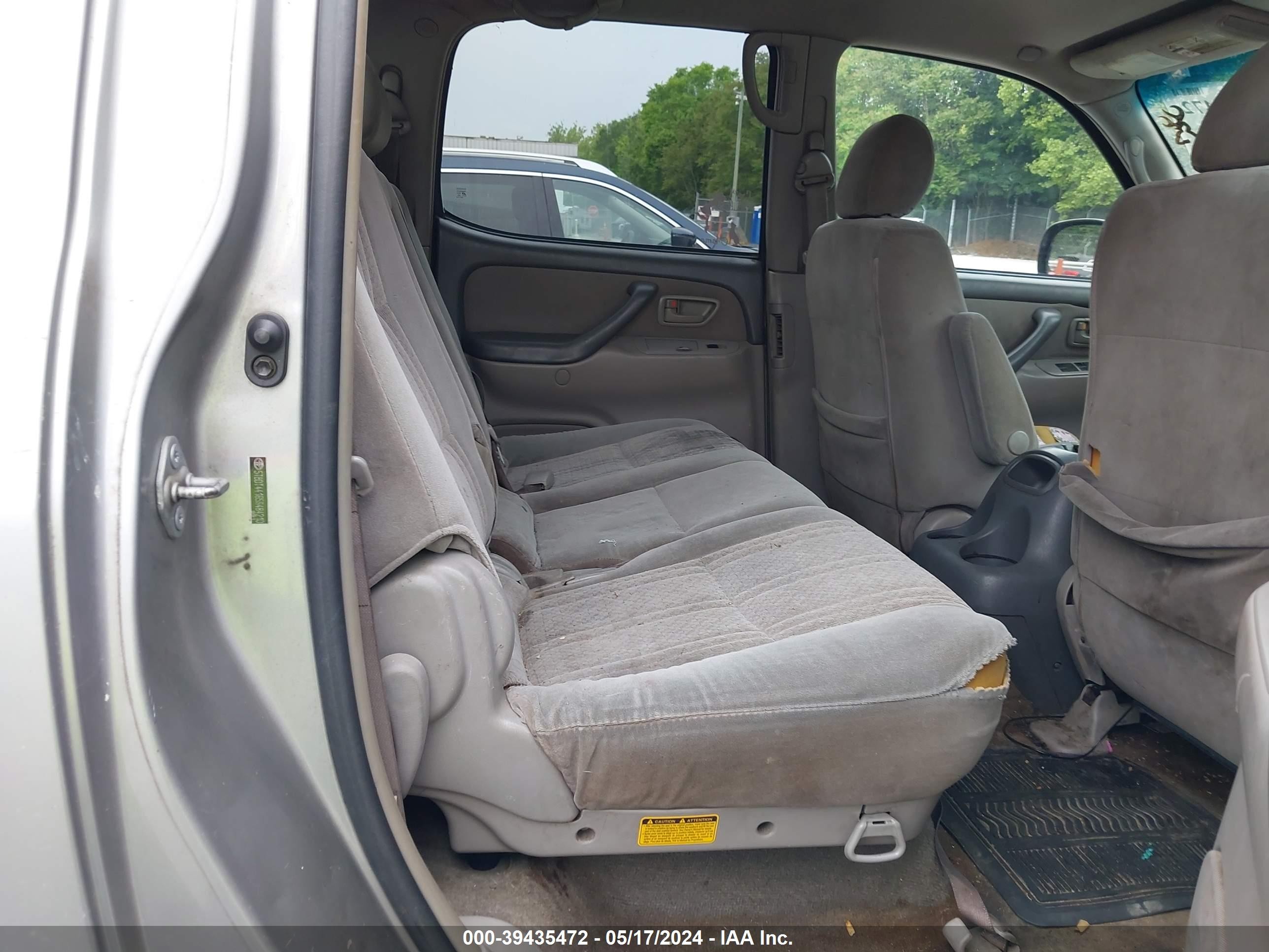 Photo 7 VIN: 5TBDT44165S484210 - TOYOTA TUNDRA 