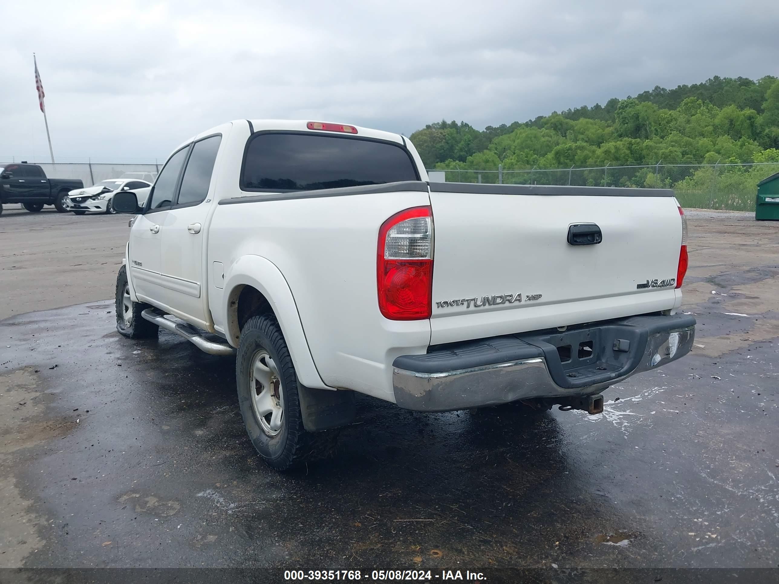 Photo 2 VIN: 5TBDT44166S528756 - TOYOTA TUNDRA 