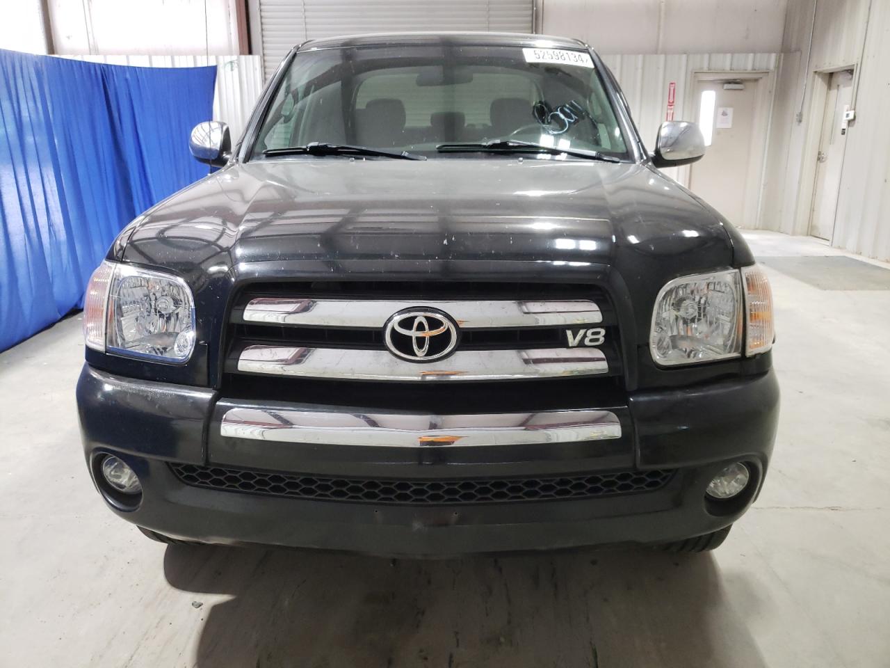 Photo 4 VIN: 5TBDT44175S470543 - TOYOTA TUNDRA 