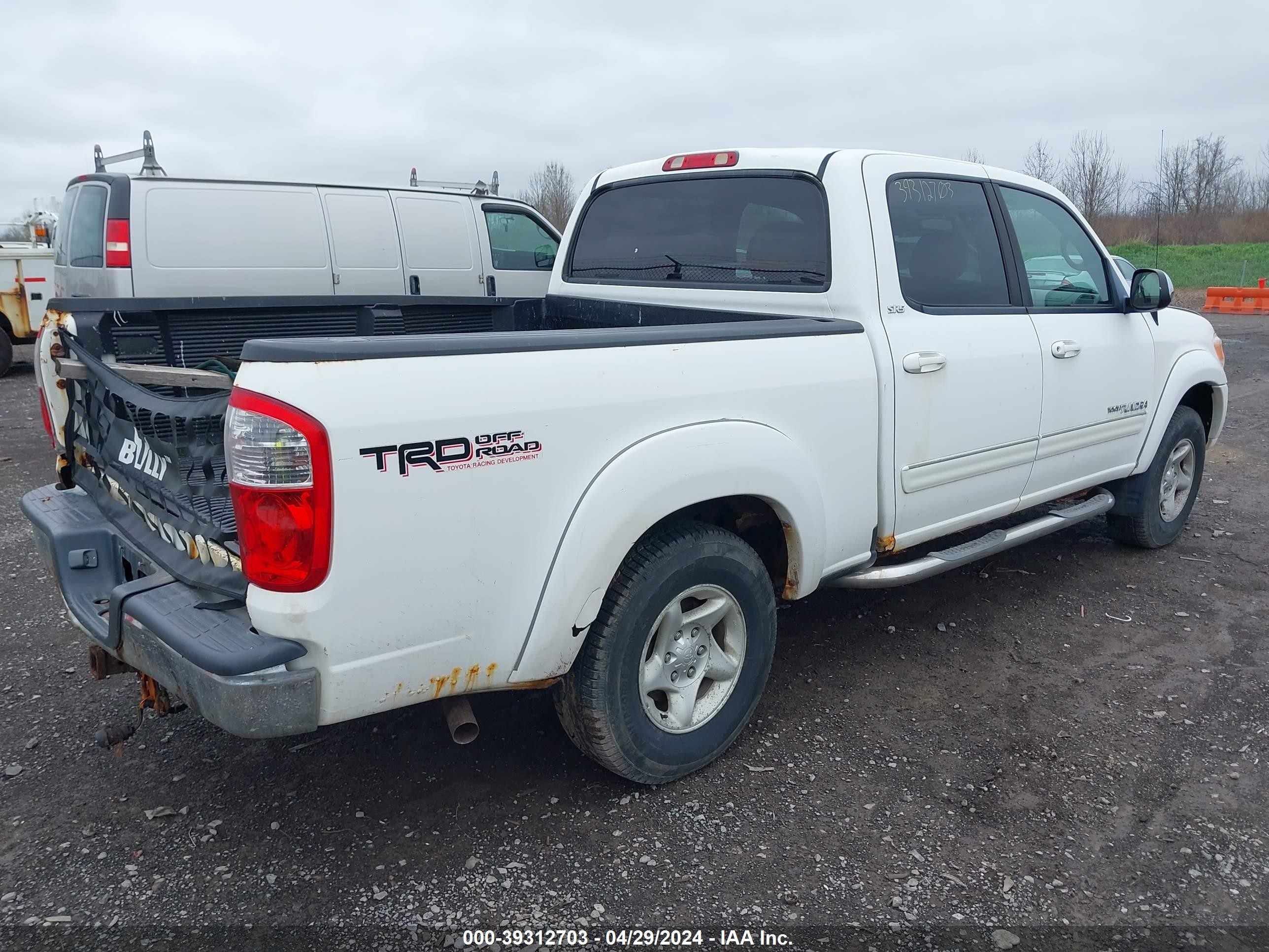 Photo 3 VIN: 5TBDT44175S501273 - TOYOTA TUNDRA 