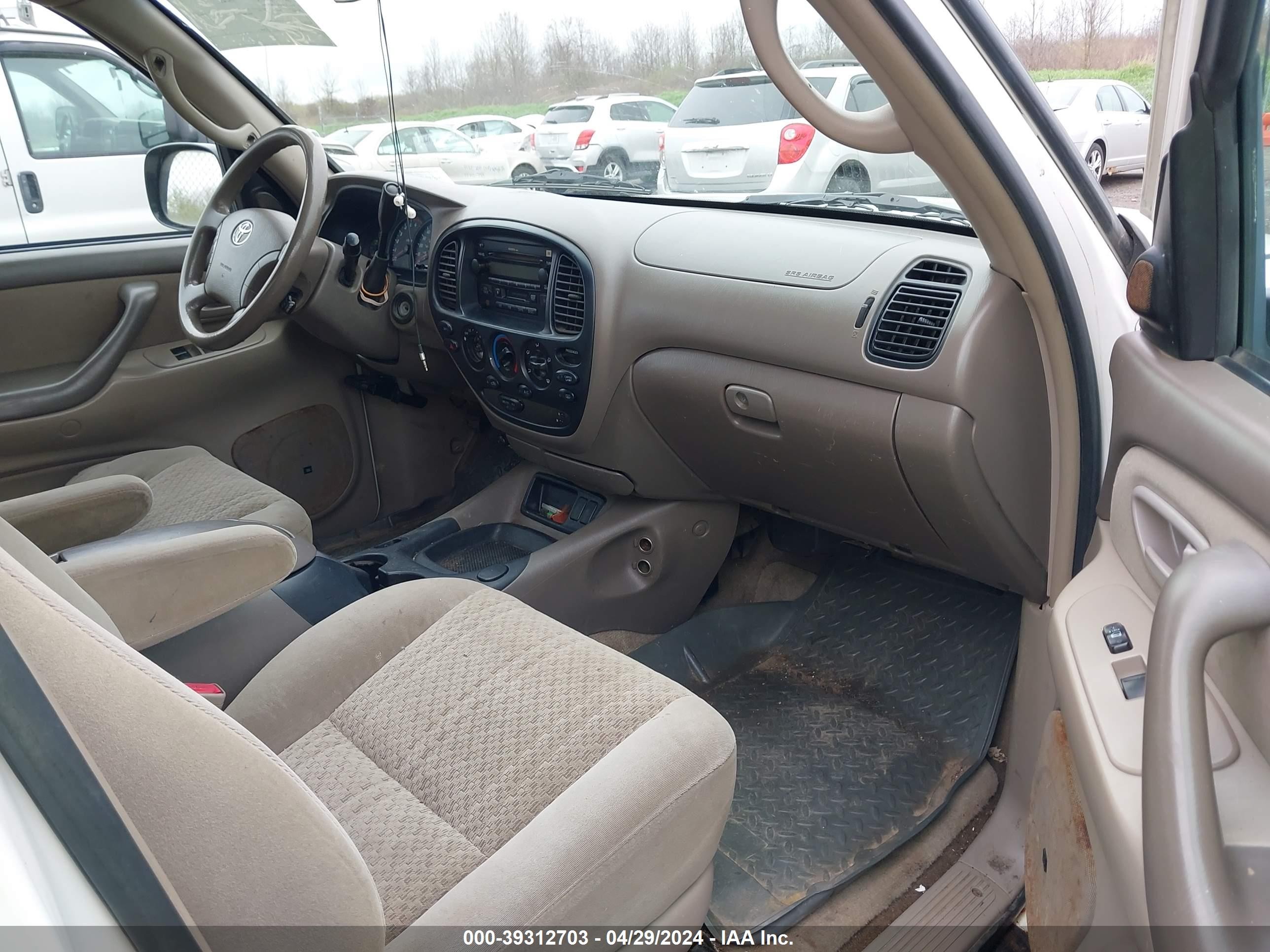 Photo 4 VIN: 5TBDT44175S501273 - TOYOTA TUNDRA 