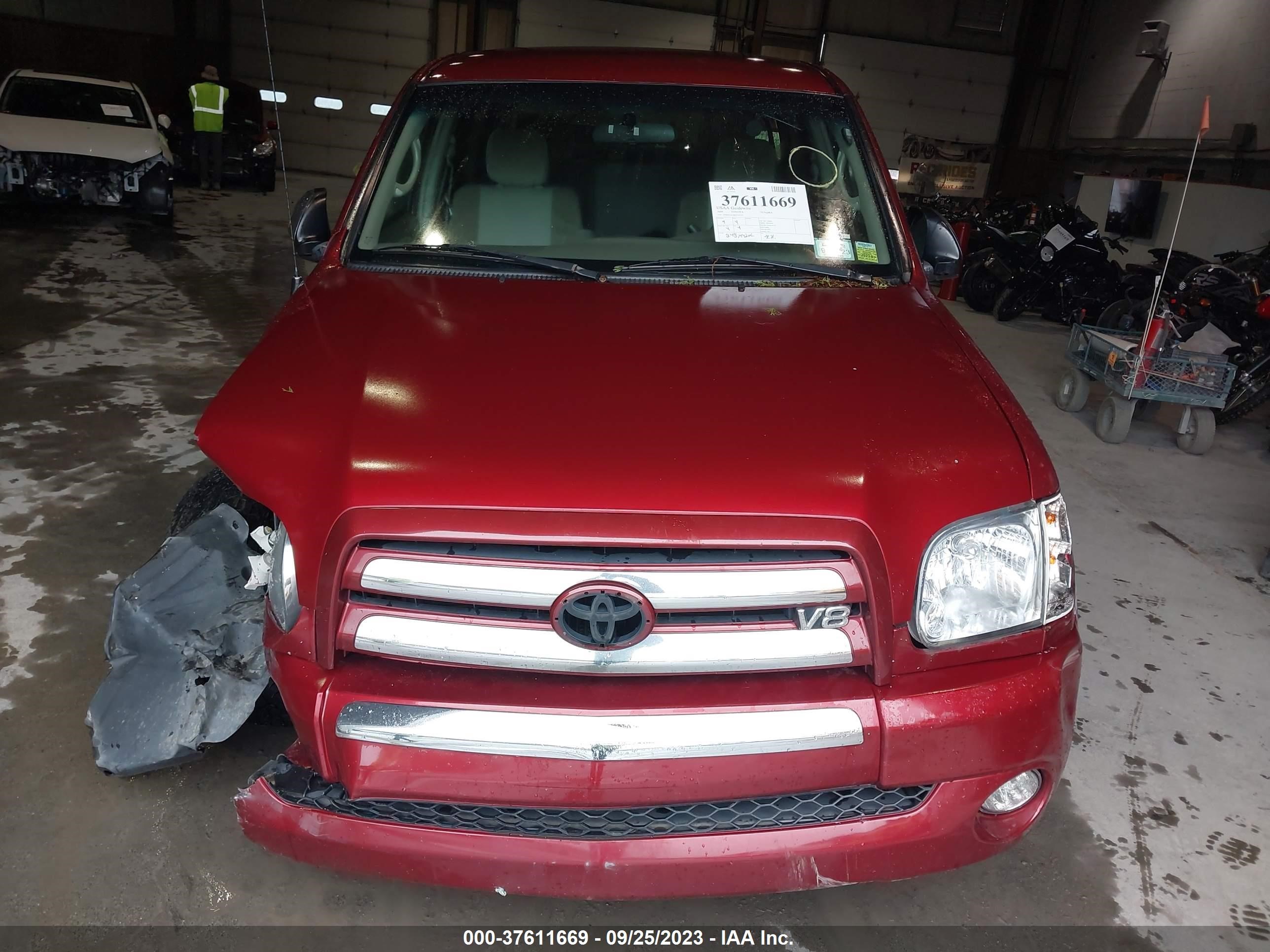 Photo 11 VIN: 5TBDT44186S526345 - TOYOTA TUNDRA 