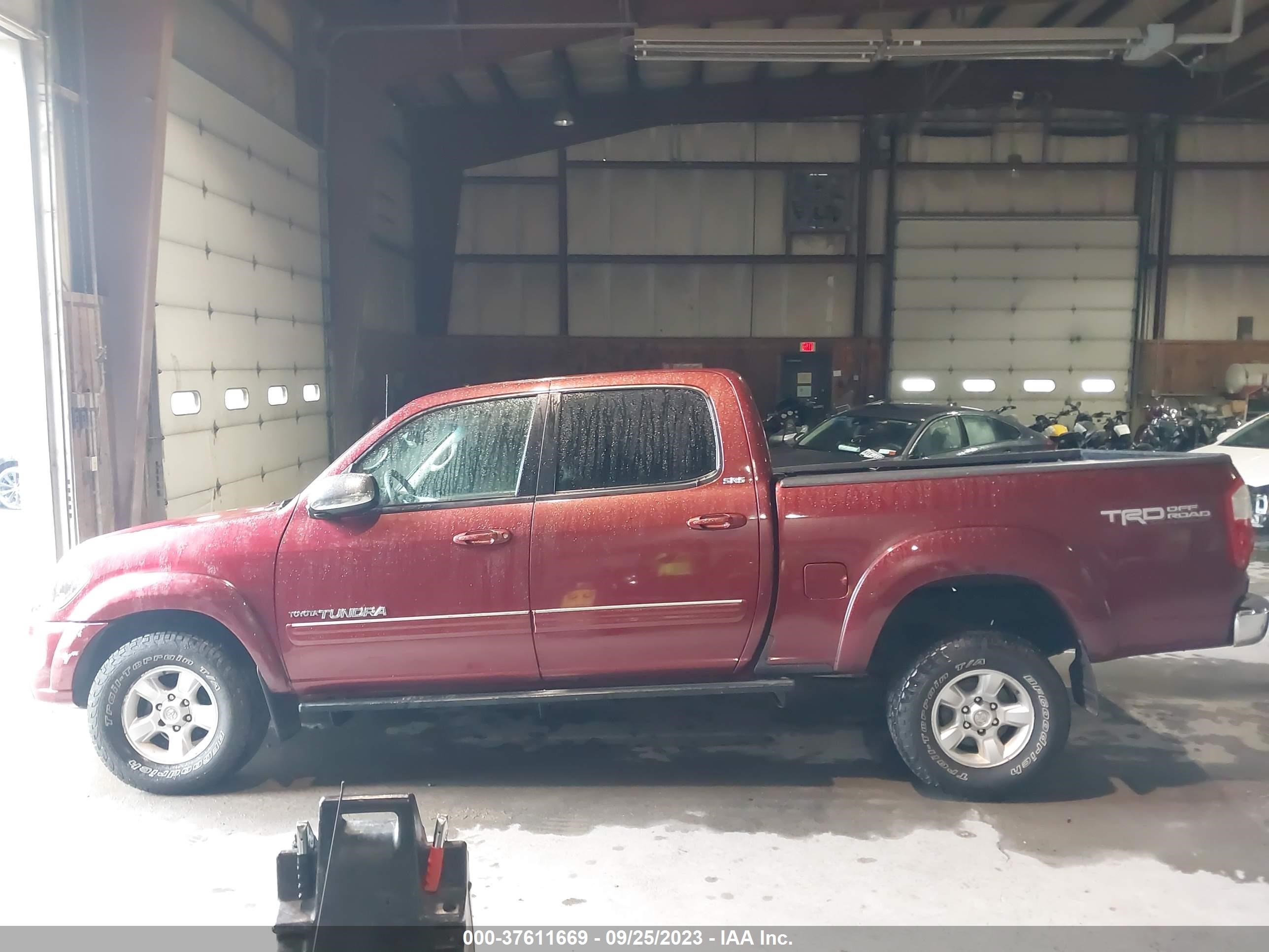 Photo 13 VIN: 5TBDT44186S526345 - TOYOTA TUNDRA 