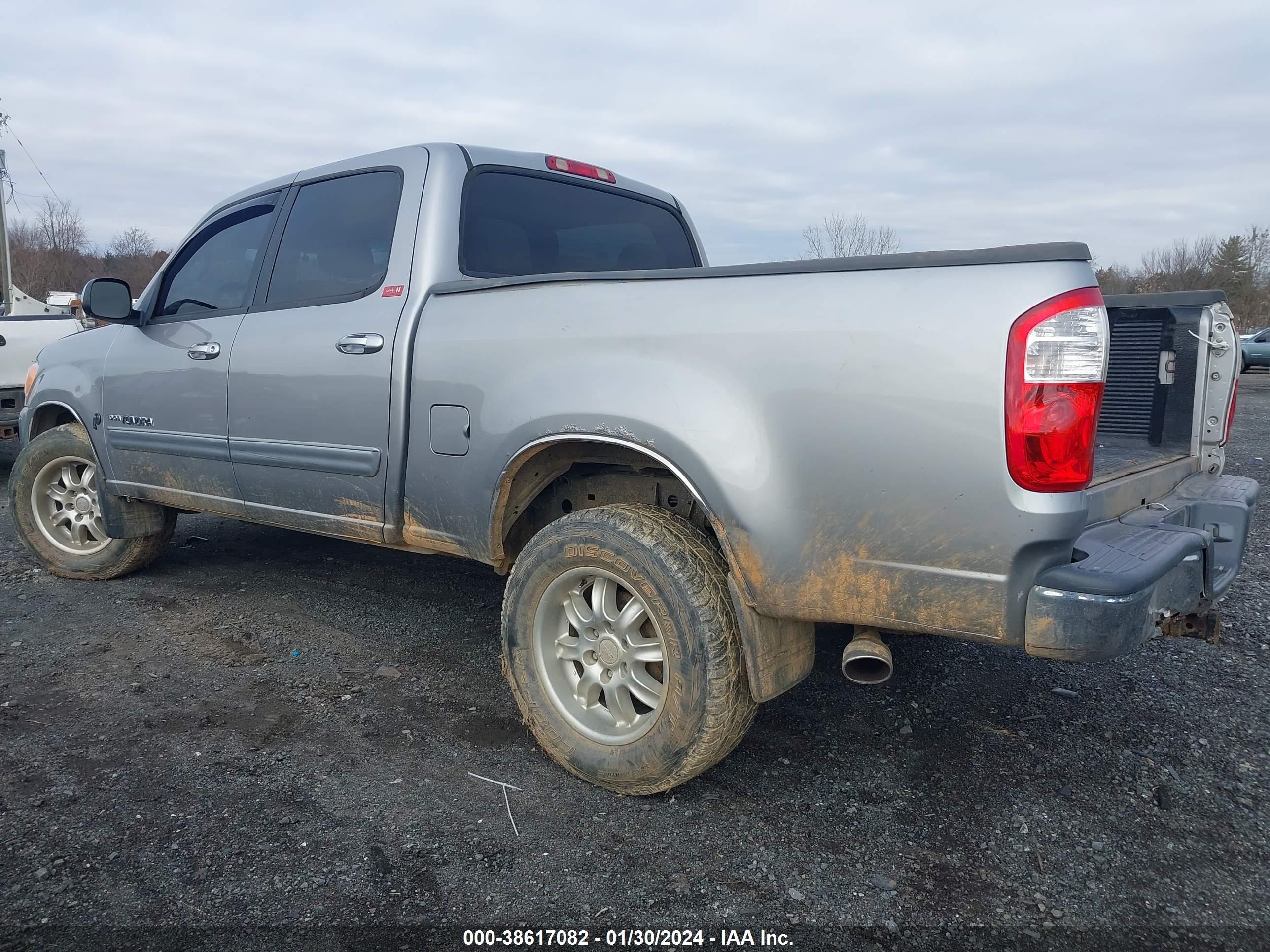 Photo 2 VIN: 5TBDT44196S526970 - TOYOTA TUNDRA 