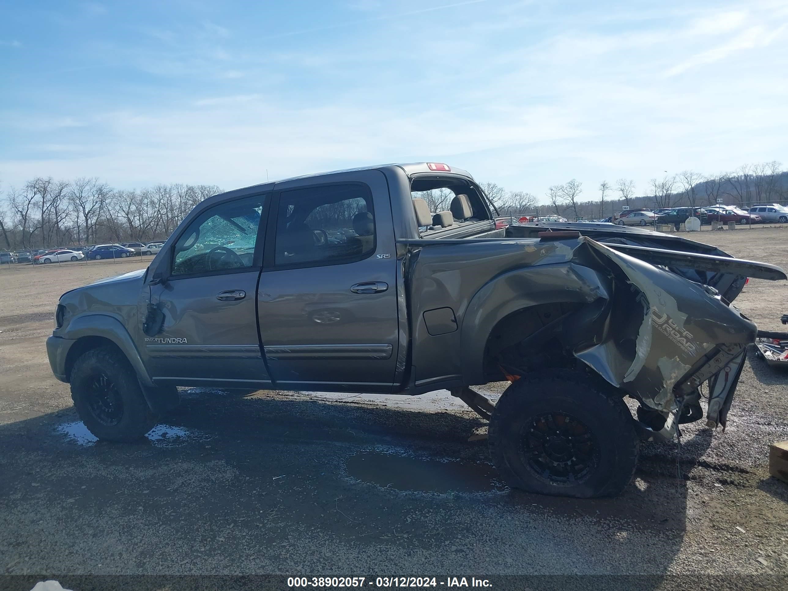 Photo 14 VIN: 5TBDT44196S536043 - TOYOTA TUNDRA 