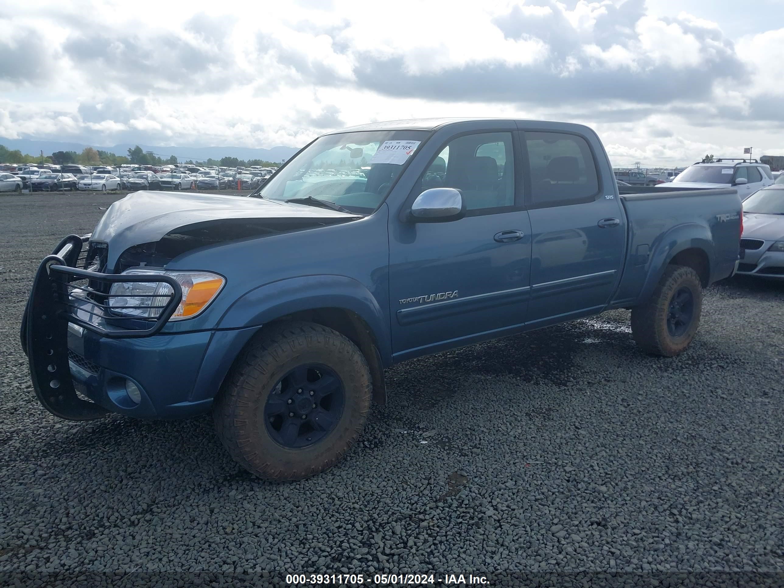 Photo 1 VIN: 5TBDT44196S553151 - TOYOTA TUNDRA 