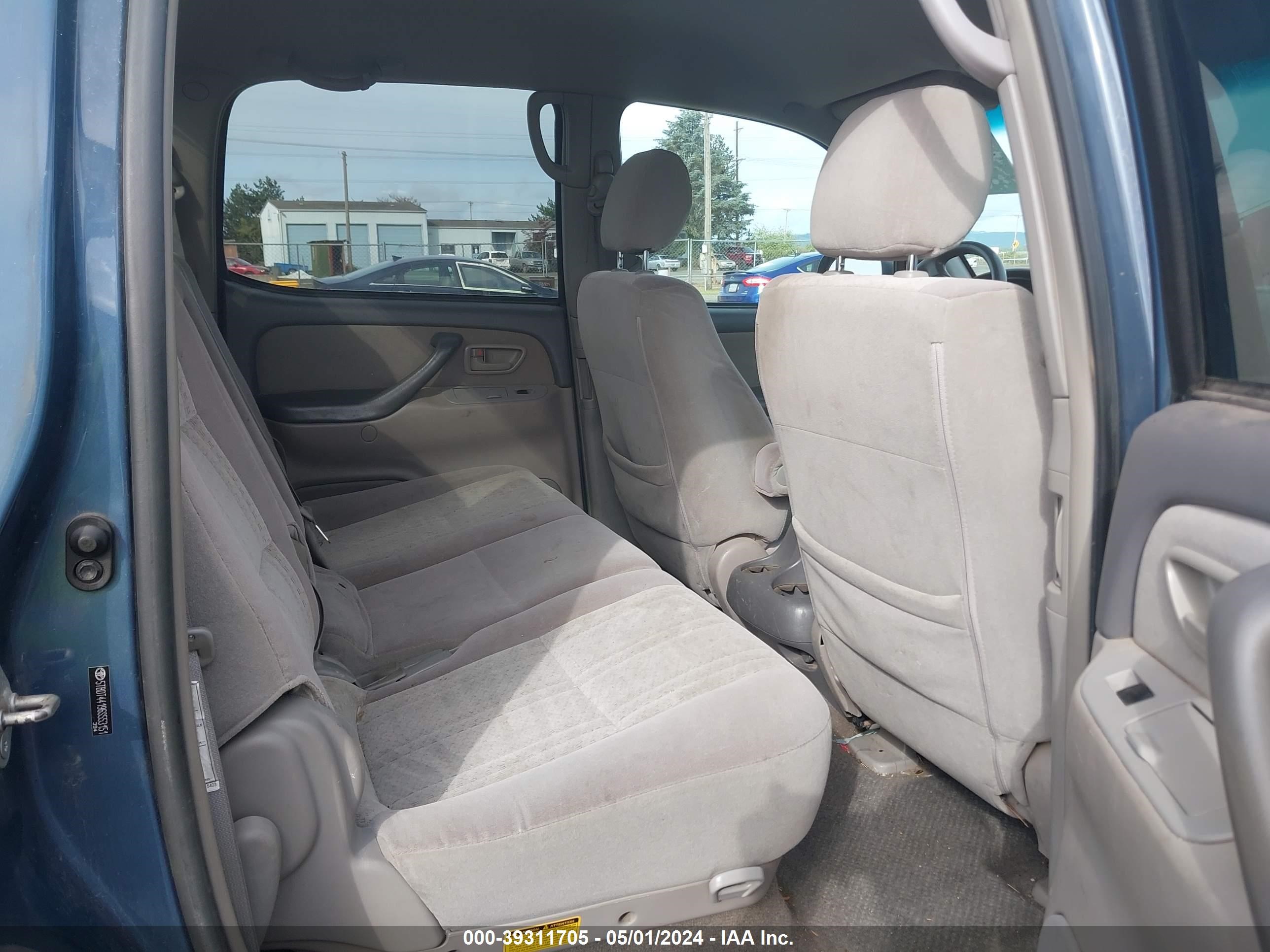 Photo 7 VIN: 5TBDT44196S553151 - TOYOTA TUNDRA 