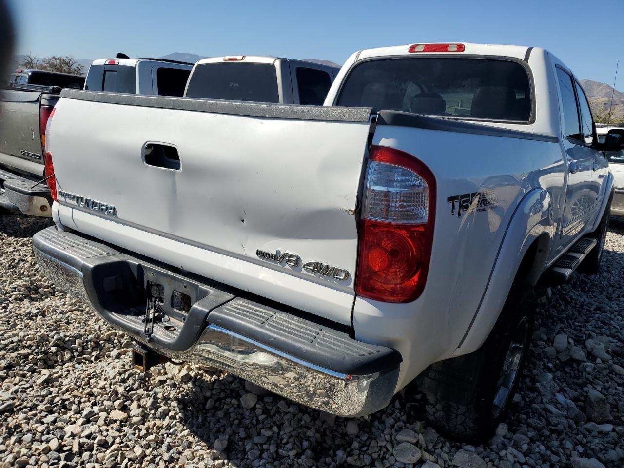 Photo 2 VIN: 5TBDT441X4S436515 - TOYOTA TUNDRA 