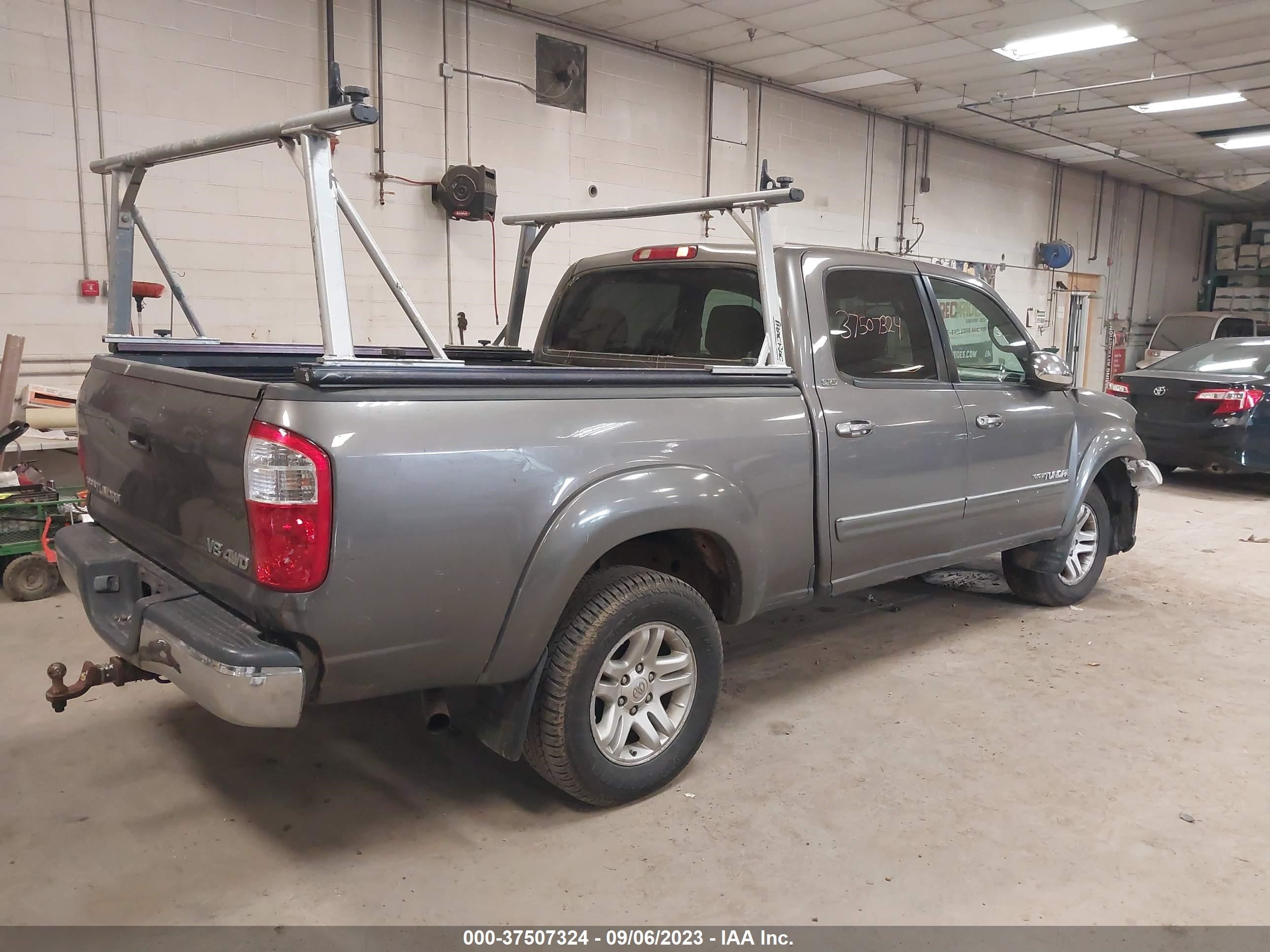 Photo 3 VIN: 5TBDT441X5S474439 - TOYOTA TUNDRA 