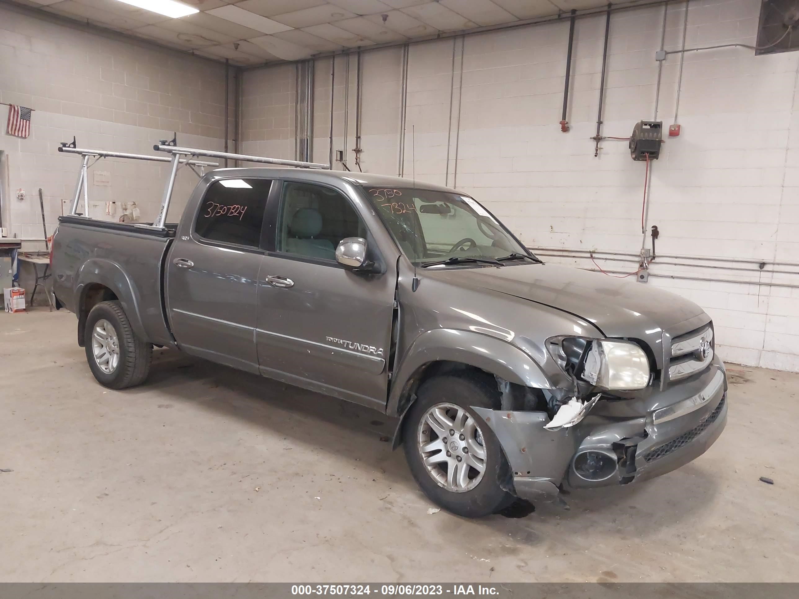 Photo 5 VIN: 5TBDT441X5S474439 - TOYOTA TUNDRA 