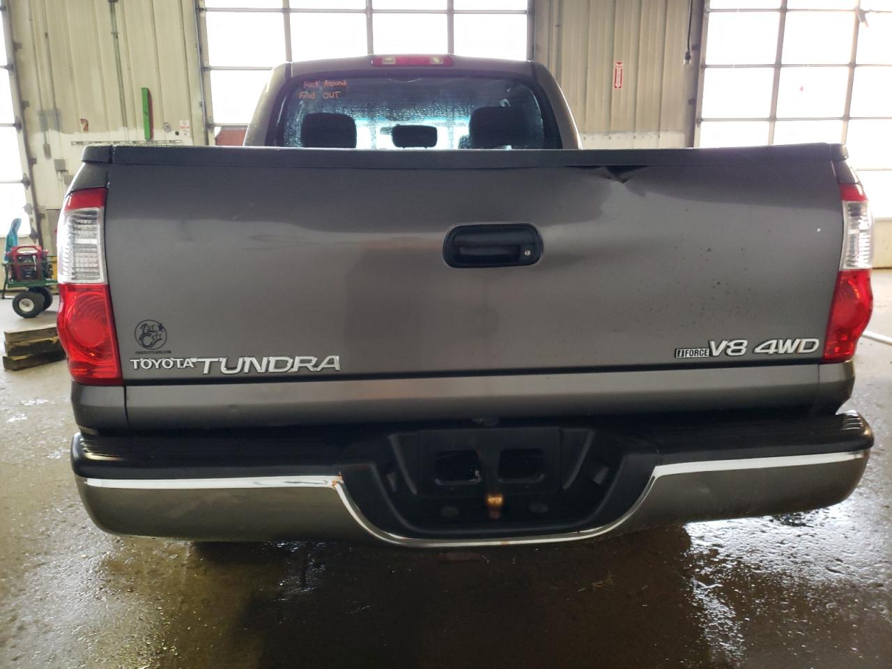 Photo 5 VIN: 5TBDT441X6S504590 - TOYOTA TUNDRA 