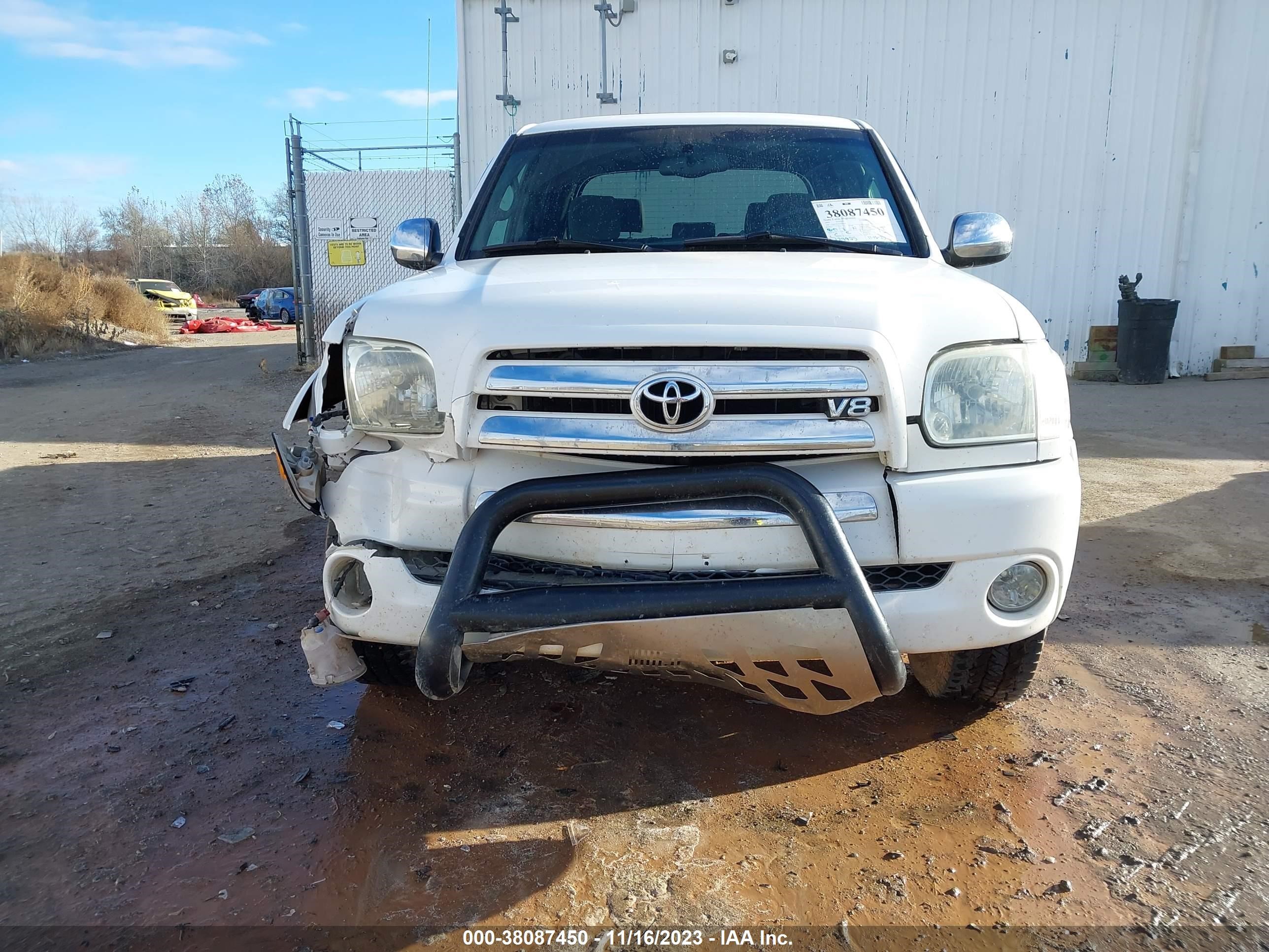 Photo 11 VIN: 5TBDT441X6S533488 - TOYOTA TUNDRA 