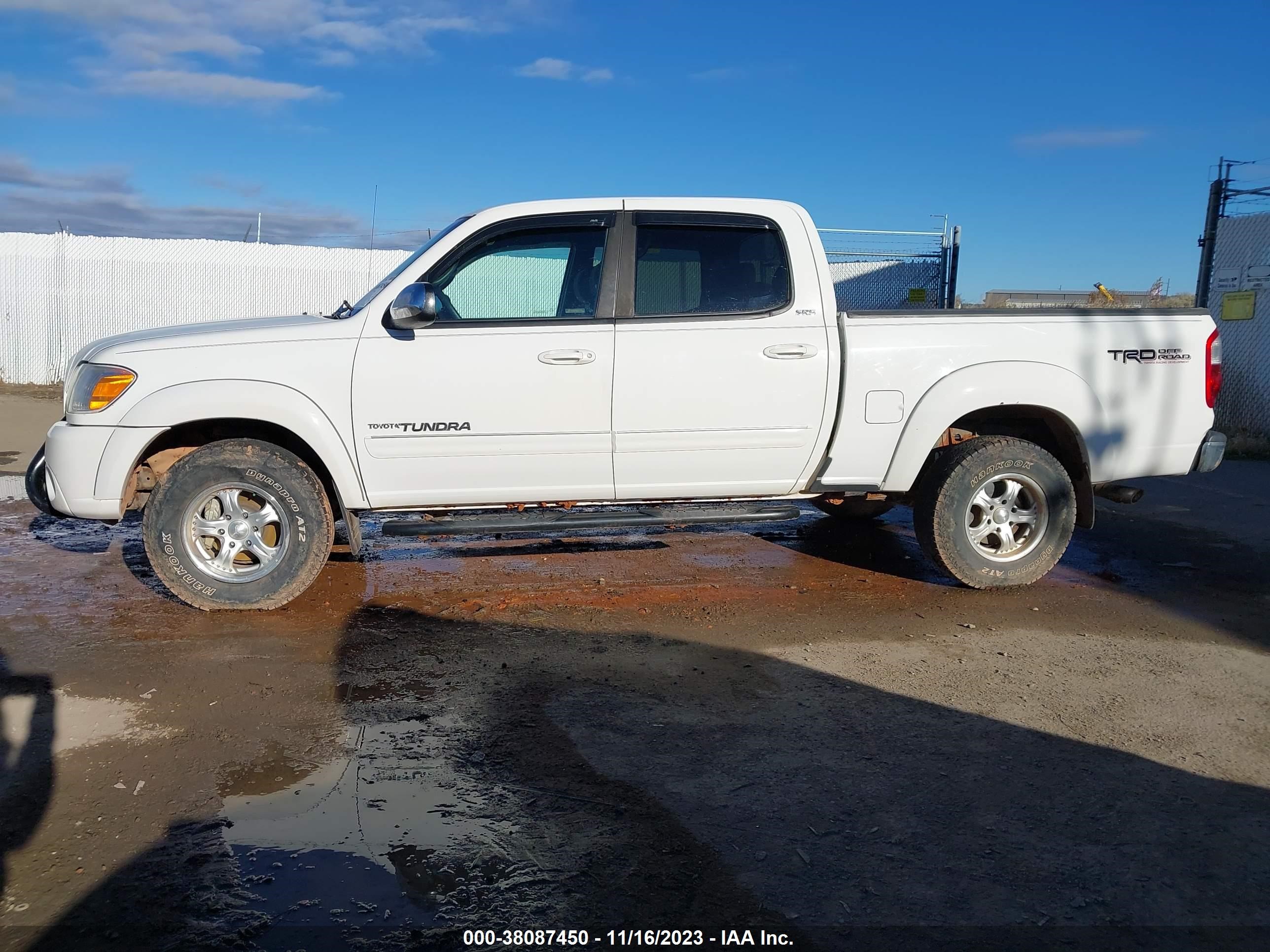 Photo 13 VIN: 5TBDT441X6S533488 - TOYOTA TUNDRA 