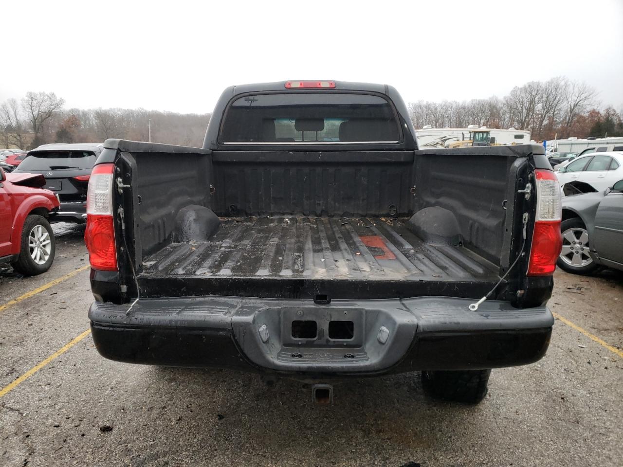 Photo 5 VIN: 5TBDT48145S467710 - TOYOTA TUNDRA 