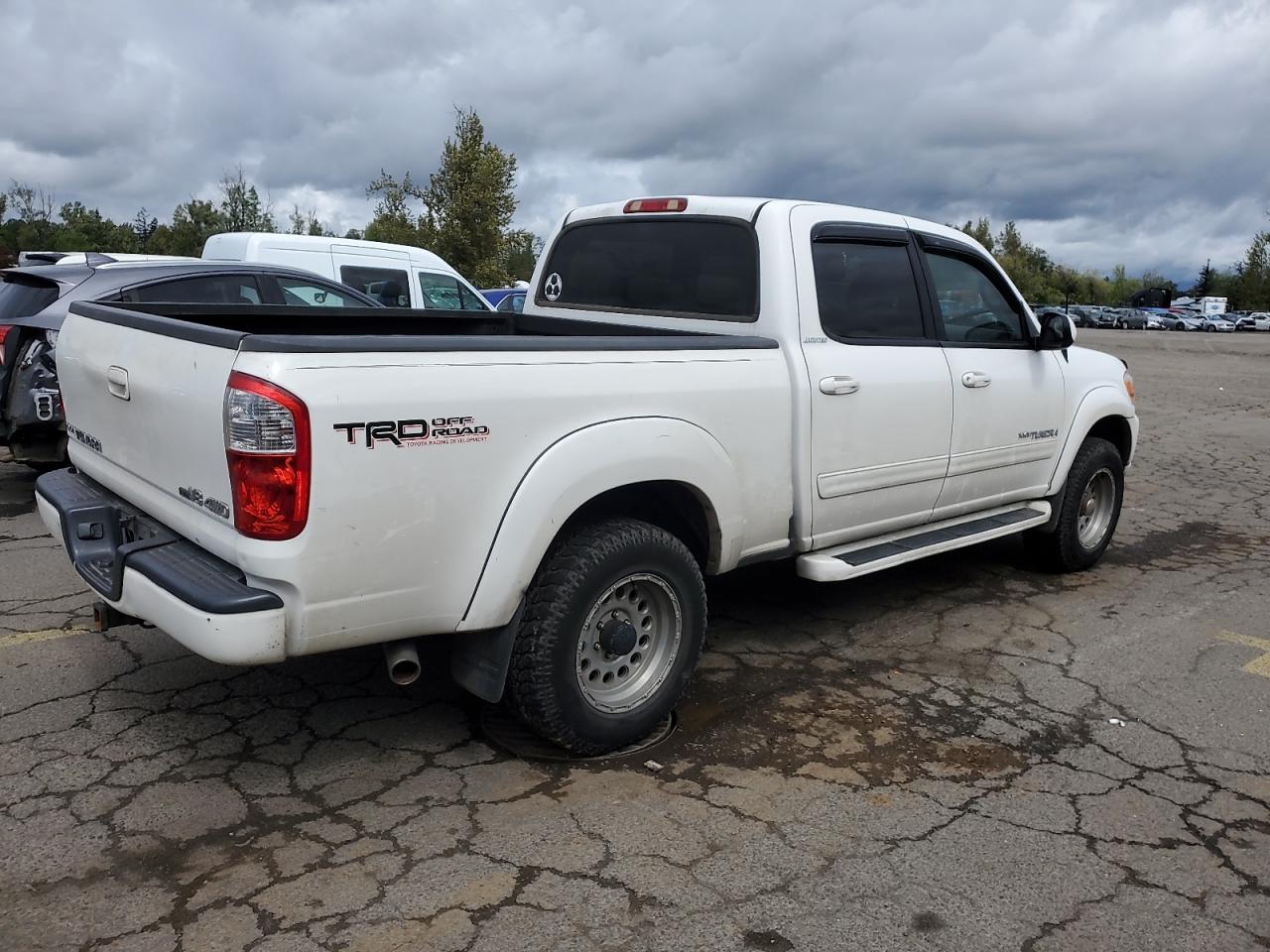 Photo 2 VIN: 5TBDT48146S527700 - TOYOTA TUNDRA 