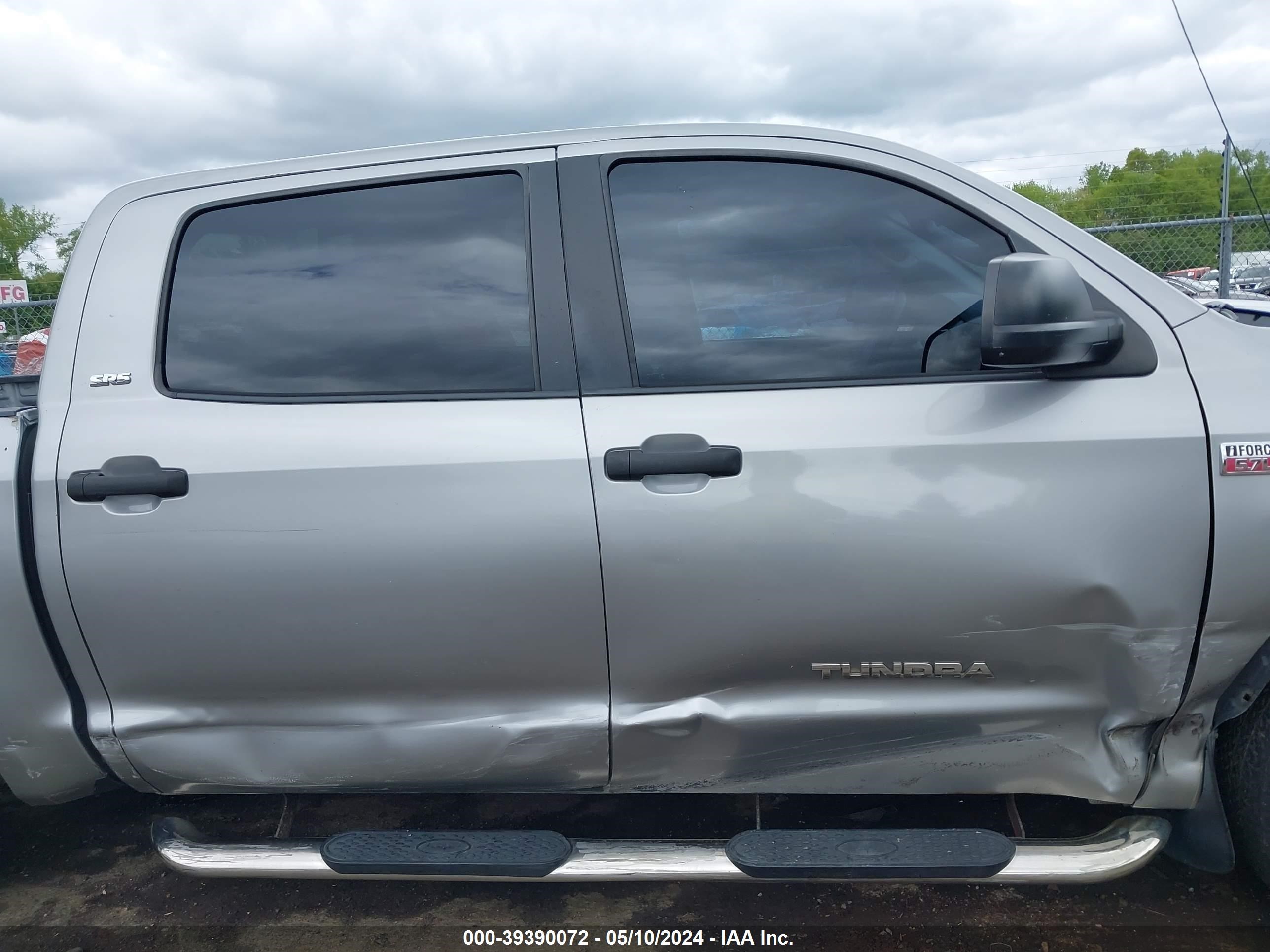 Photo 13 VIN: 5TBDV54108S500633 - TOYOTA TUNDRA 