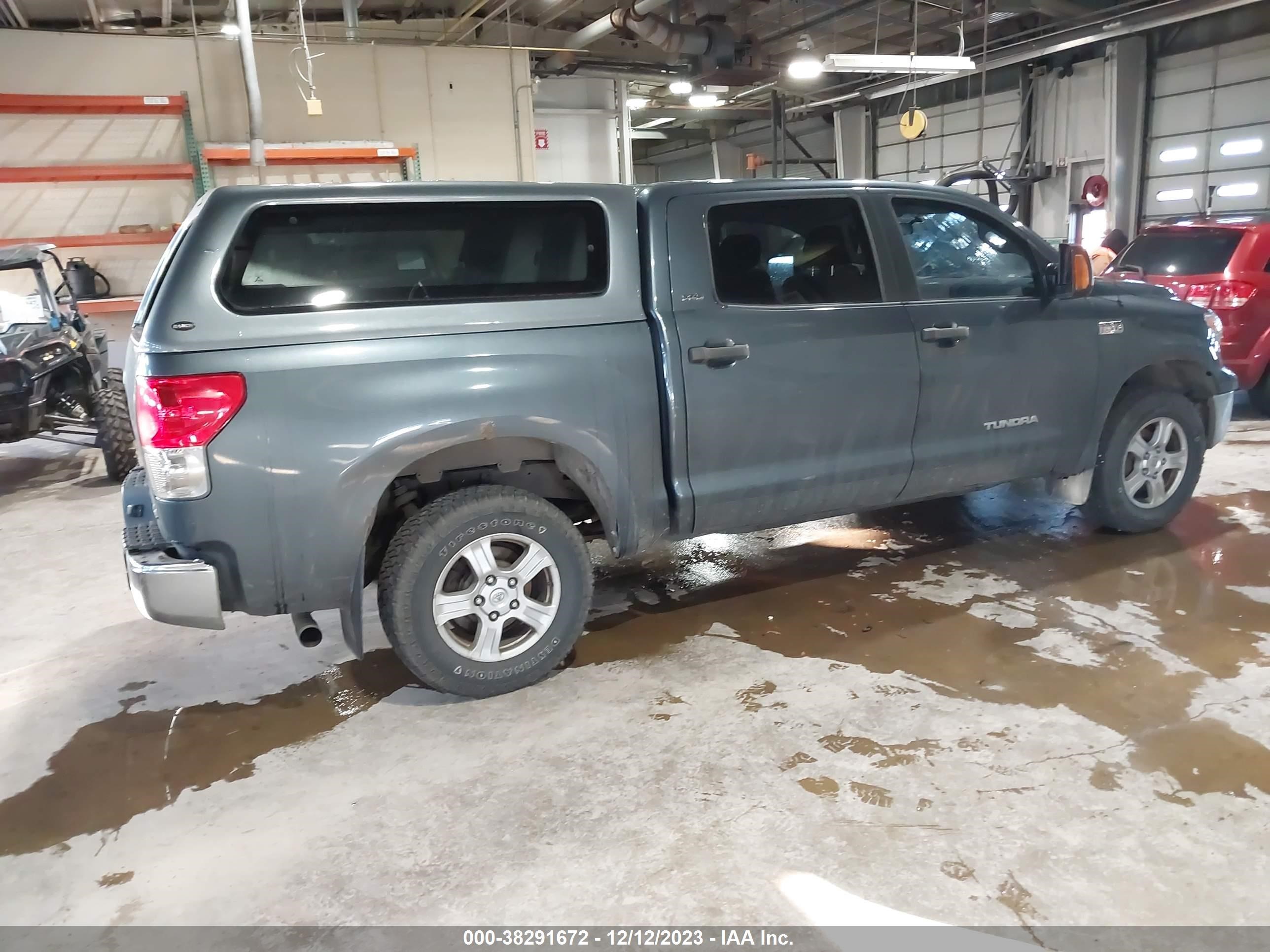 Photo 3 VIN: 5TBDV54118S523158 - TOYOTA TUNDRA 