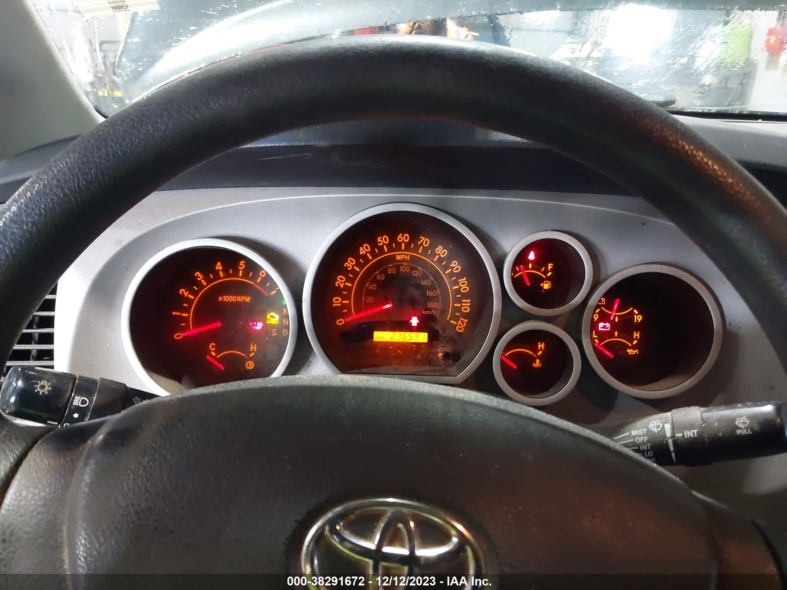 Photo 6 VIN: 5TBDV54118S523158 - TOYOTA TUNDRA 