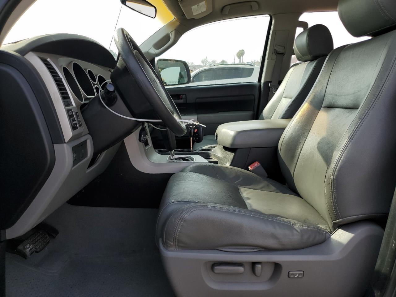 Photo 6 VIN: 5TBDV54188S512691 - TOYOTA TUNDRA 