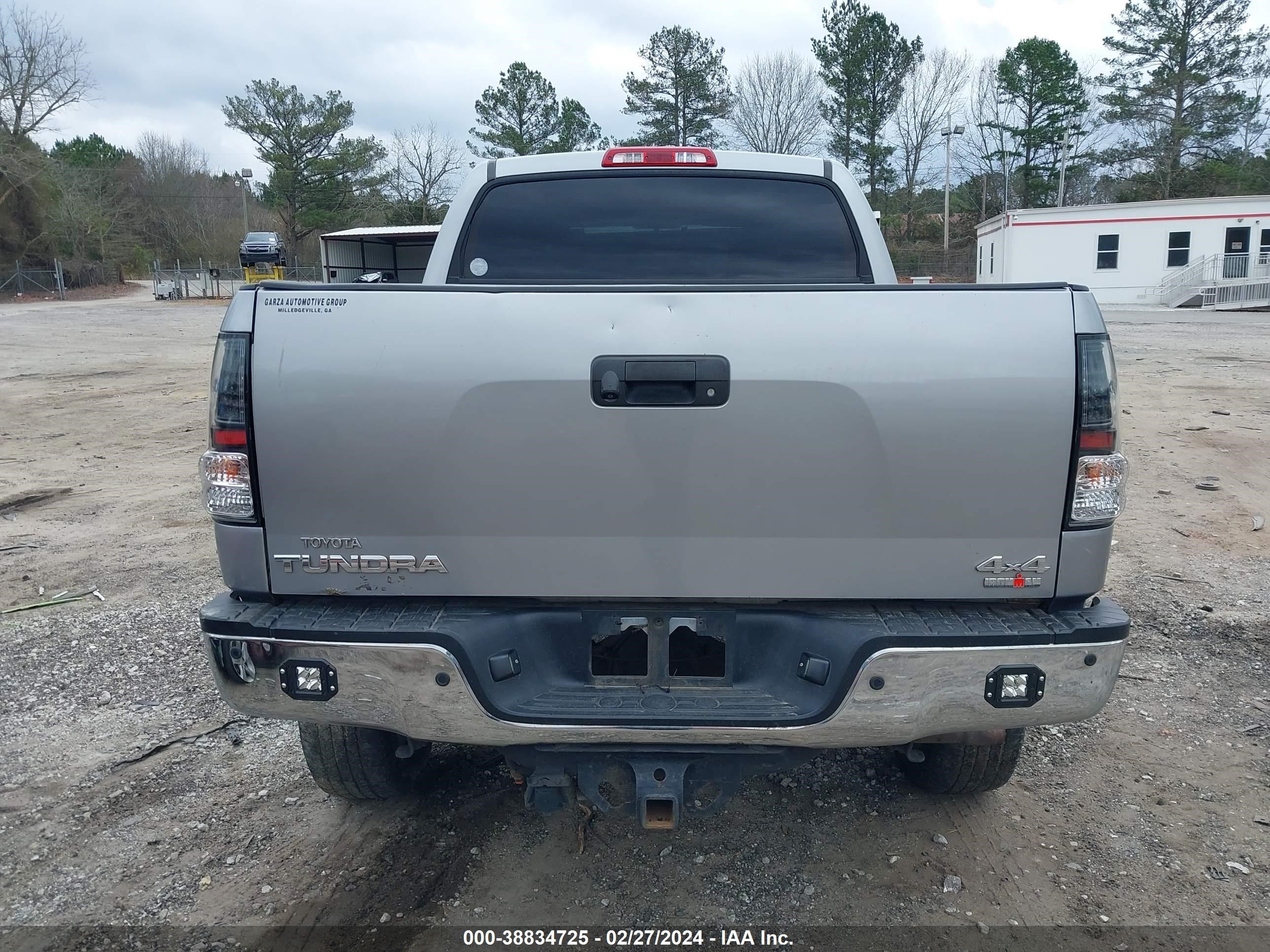 Photo 15 VIN: 5TBDV58117S467893 - TOYOTA TUNDRA 