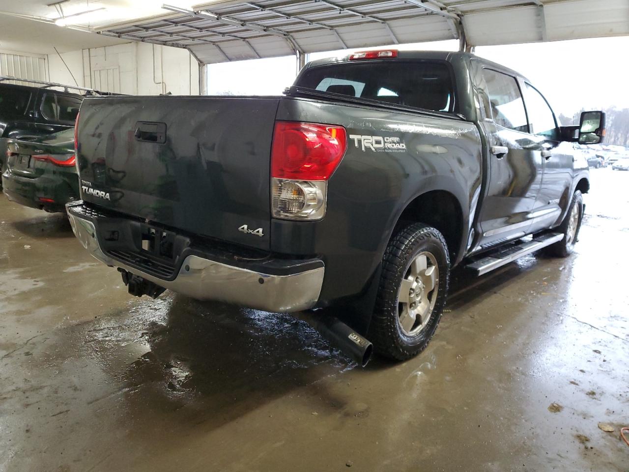 Photo 2 VIN: 5TBDV58147S472134 - TOYOTA TUNDRA 