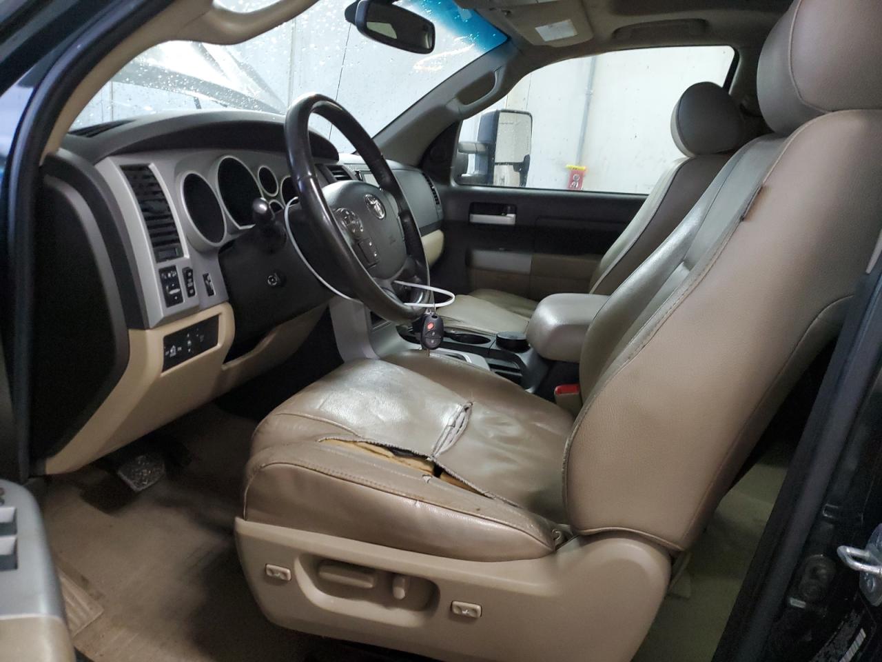 Photo 6 VIN: 5TBDV58147S472134 - TOYOTA TUNDRA 