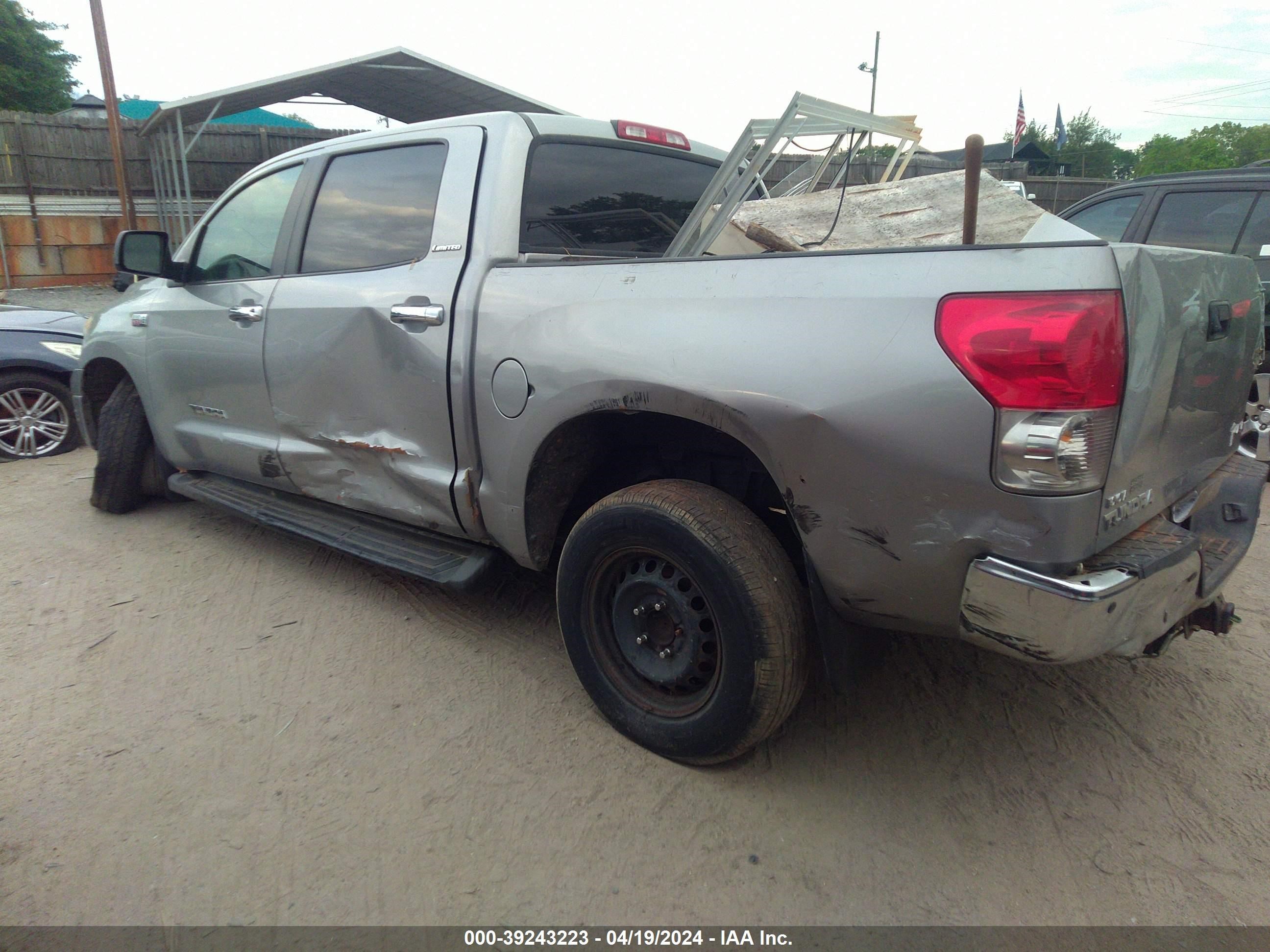 Photo 2 VIN: 5TBDV58158S507796 - TOYOTA TUNDRA 