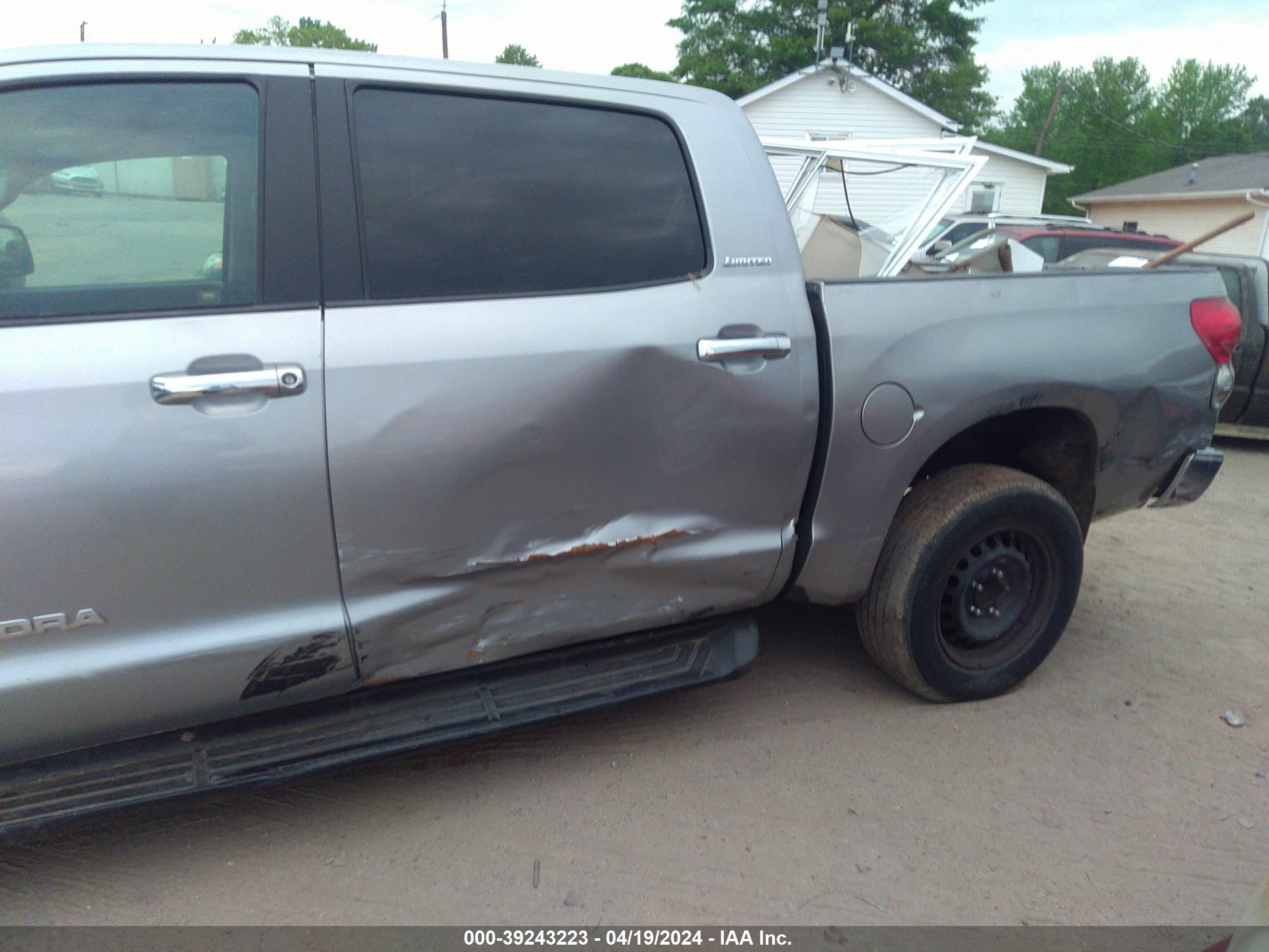 Photo 5 VIN: 5TBDV58158S507796 - TOYOTA TUNDRA 